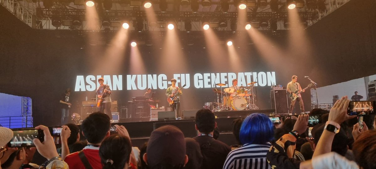 F a r e b a k e | comms:open in May tweet media