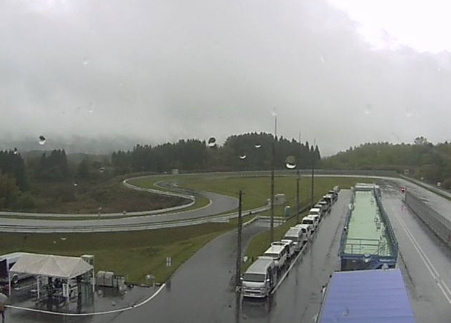 MEF20231007's tweet photo. 雨の走行会になりましたが、意外と出席率高めです！

#MEF走行会 https://t.co/C6v9ozoyAB