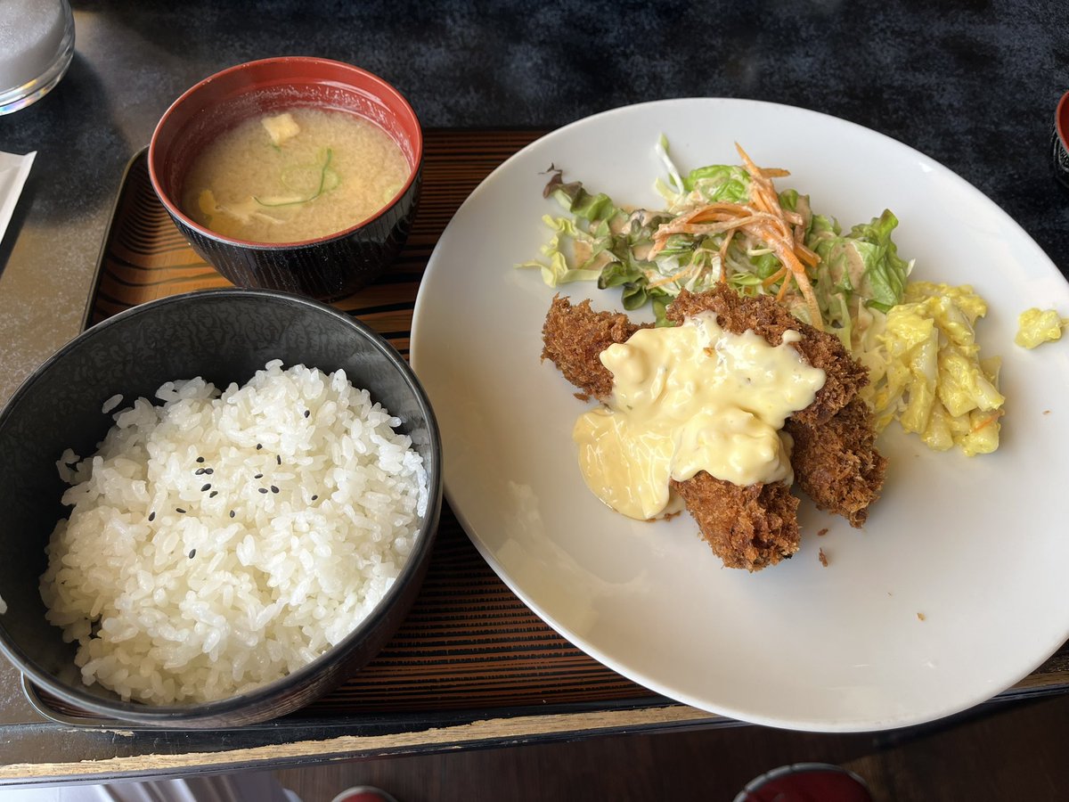 けんすけ tweet media