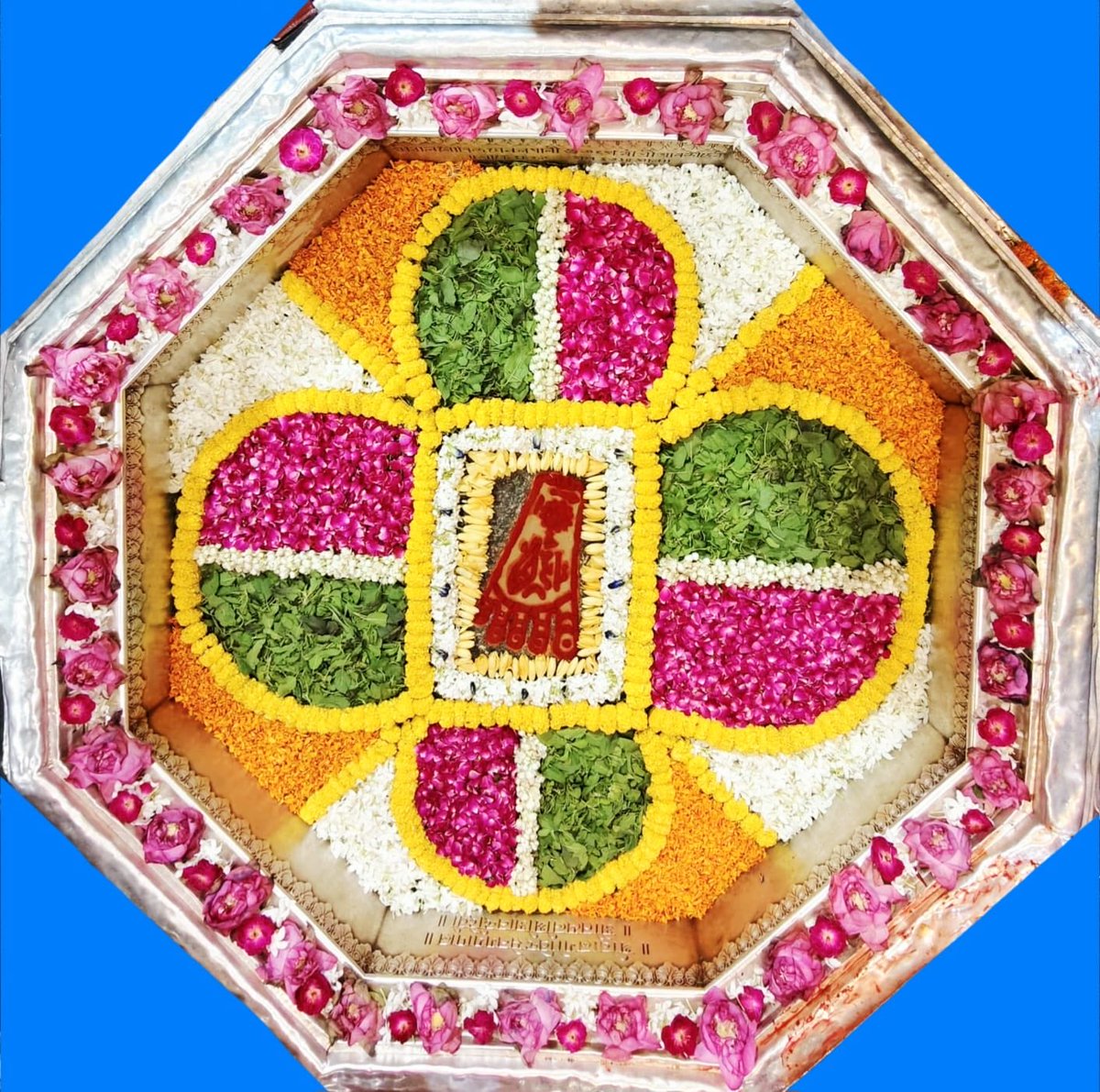 vijayendrajoshi's tweet photo. Sri Vishnu Paado Vijayate 
Sri Gaya Gadaadhara Kshetra https://t.co/posaSJmB24