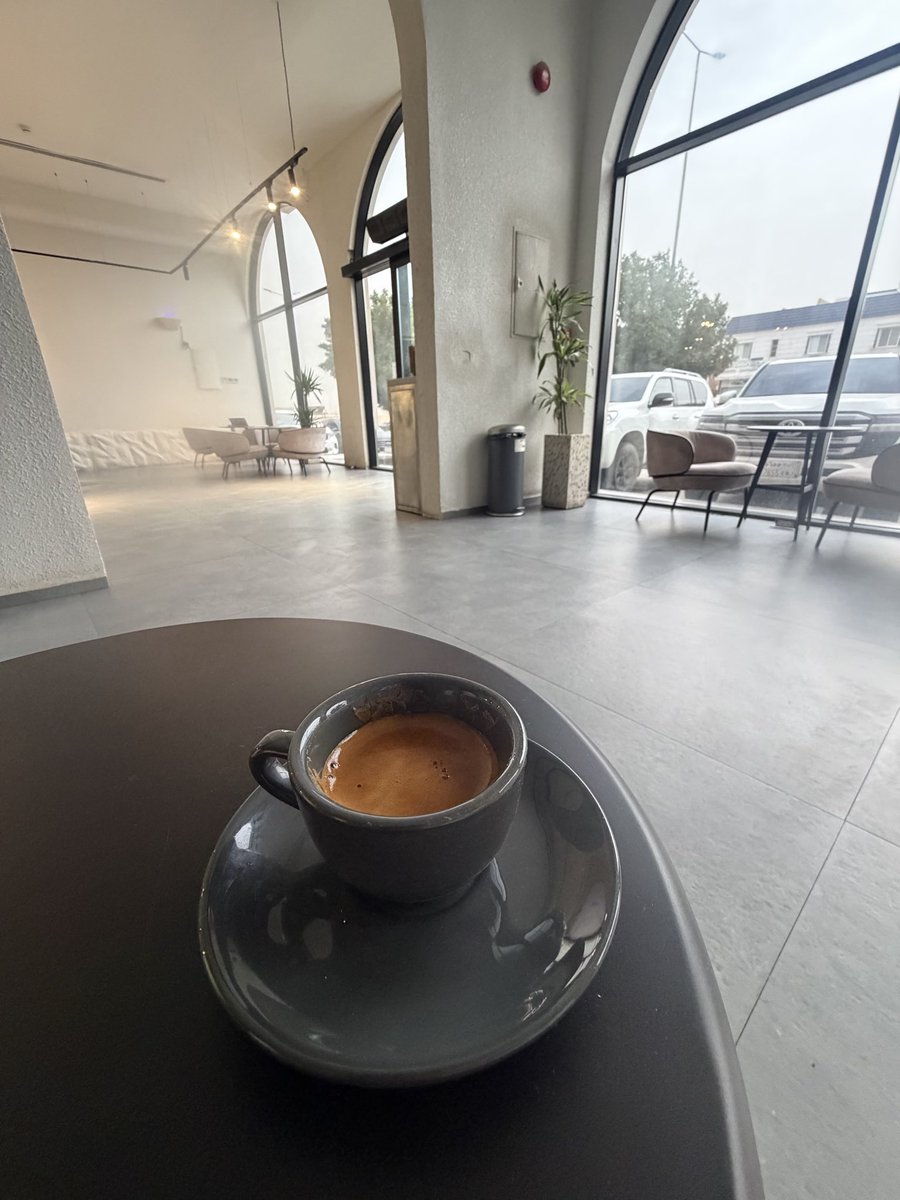 #صباح_الخير

الصباح لوحة جمال ترسمها 
أشعة الشمس، حيث يشرق الأمل
وتتجدد الأحلام، فتبدأ الحياة بنور 
يبعث في الروح سكينة وسحرًا لا ينتهي..🦋
صباح الخير ☀️