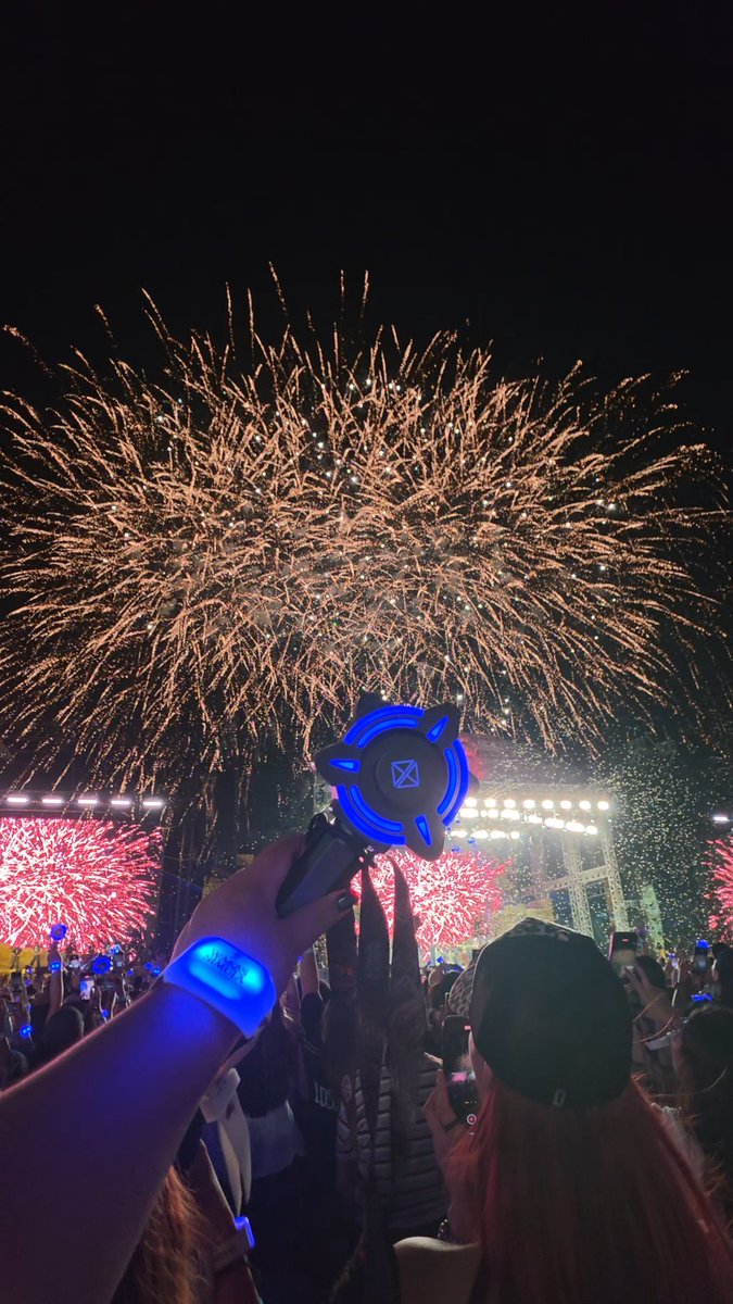 ᥒіᥴᥱ🍭☀️★ tweet media