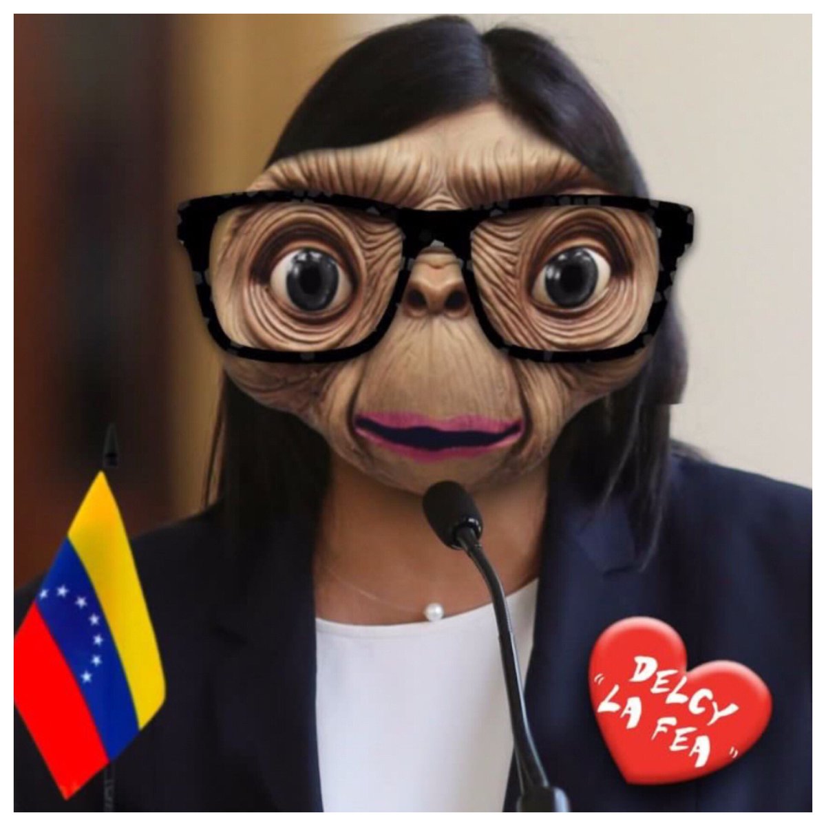 Es lo que digo

Salieron un montón de "moralistas" de nose dónde

Seguro son los mismos que dicen que van a misa todos los domingos pero el resto de la semana son unos demonios

A mí no me van a venir con su Hipocresía Alacranes de 💩🖕🏼

Ella no será mono pero se parece a ET 😆