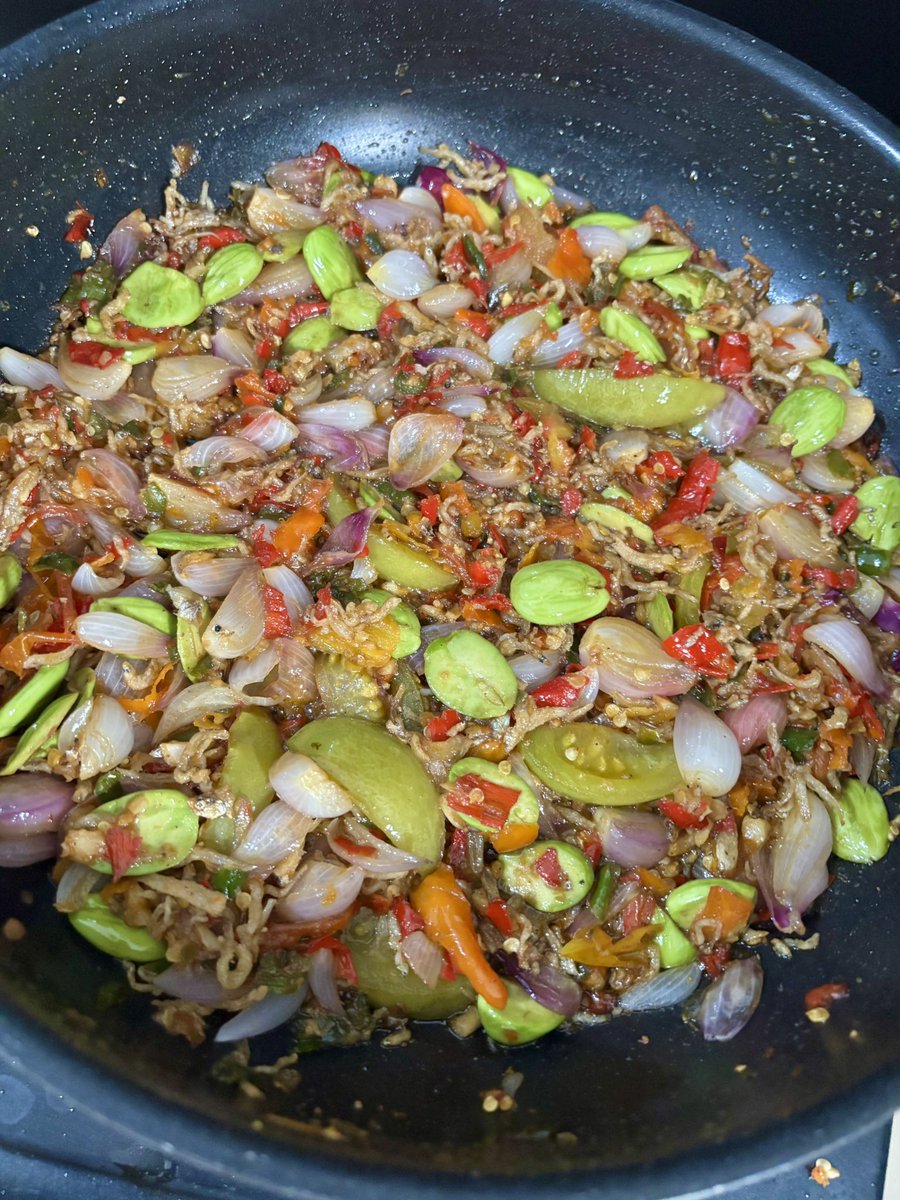 Maeluv🌸 tweet media