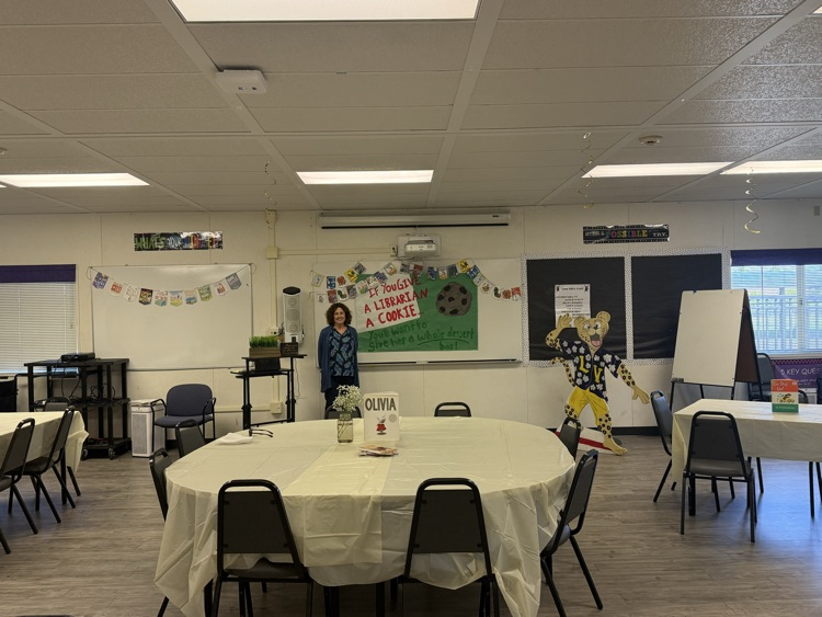 JulieCroy11's tweet photo. Celebrating our amazing Librarian๐๐ Thank you Mrs.Groshong for all that you do! #lvpride #weareBUSD https://t.co/DfBNzzgPof