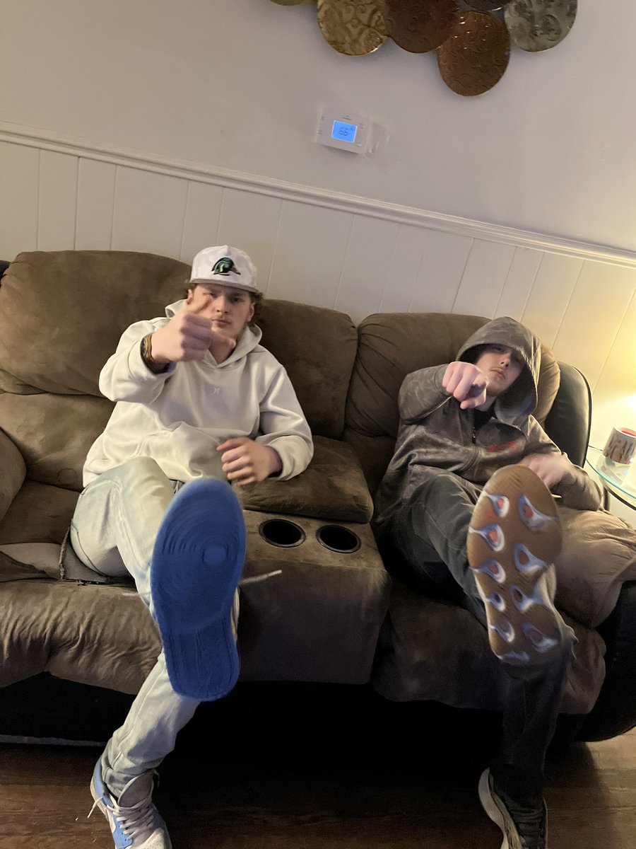 Ethan__Bankss's tweet image. Caught you 👀…Now lick the dirt off our shoes like the good f@g you are💪🏻🏧🧎
@MasterKeith32 

#FindomGod #CashMaster #ATM