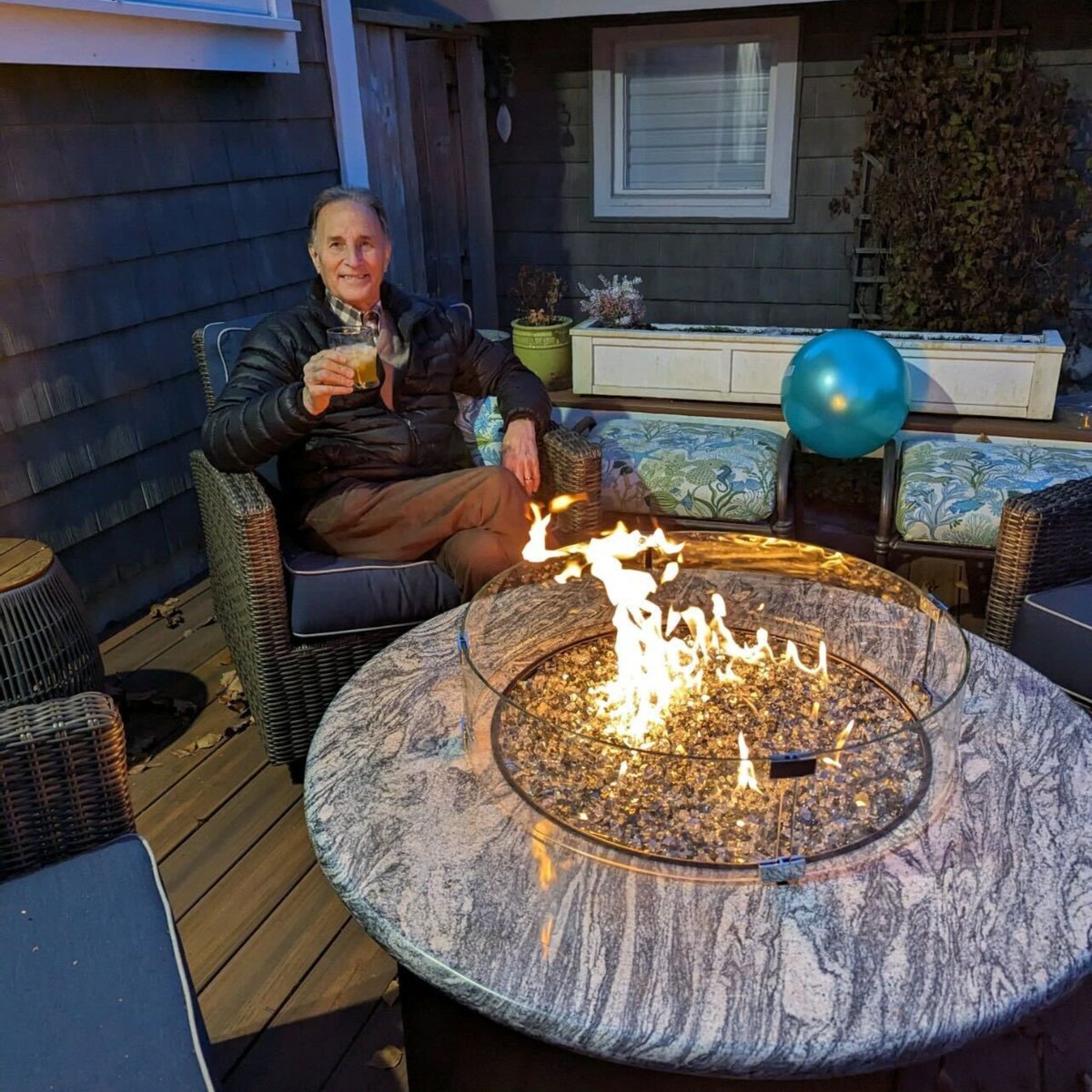 AllBackyardFun's tweet photo. If this doesn’t make you want a fire table… we don’t know what will 🔥

Comfort ✔
Warmth ✔
Good vibes ✔

The Oriflamme Silver Tiger is where the day ends—and the best moments begin.

👉 

#OutdoorLiving #BackyardVibes #FireFeature #AllBackyardFun #PatioSeason https://t.co/cY7LwEuo3B