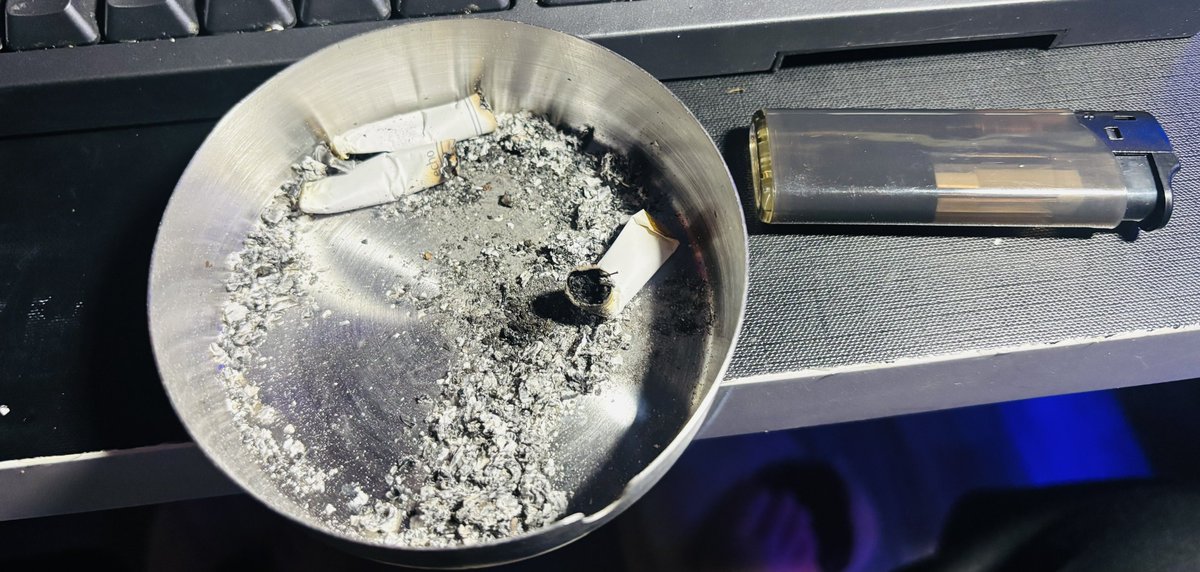 LO愛読者(完全体) tweet media