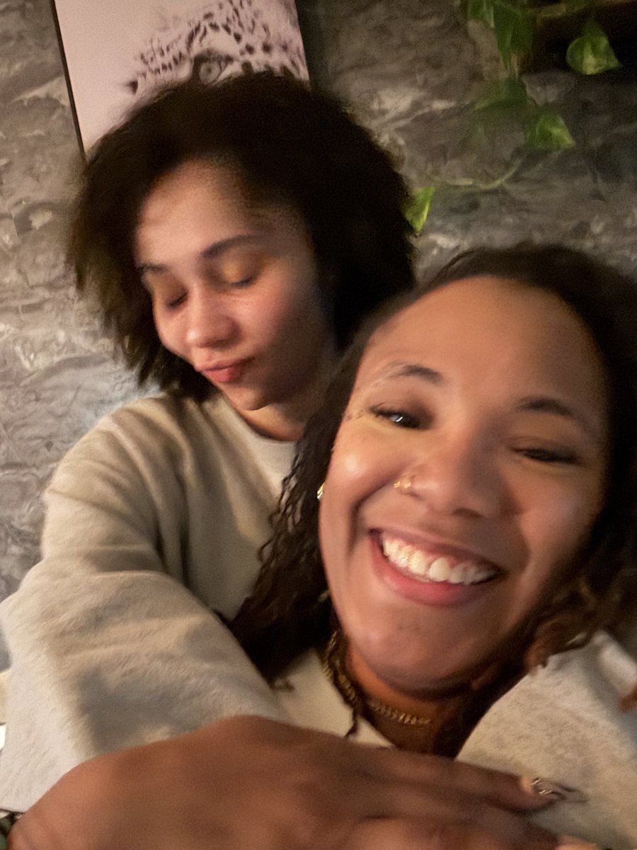 It’s midnight tell my boo Happy MF birthday <a href="/Maia_asbs/">Maia</a>