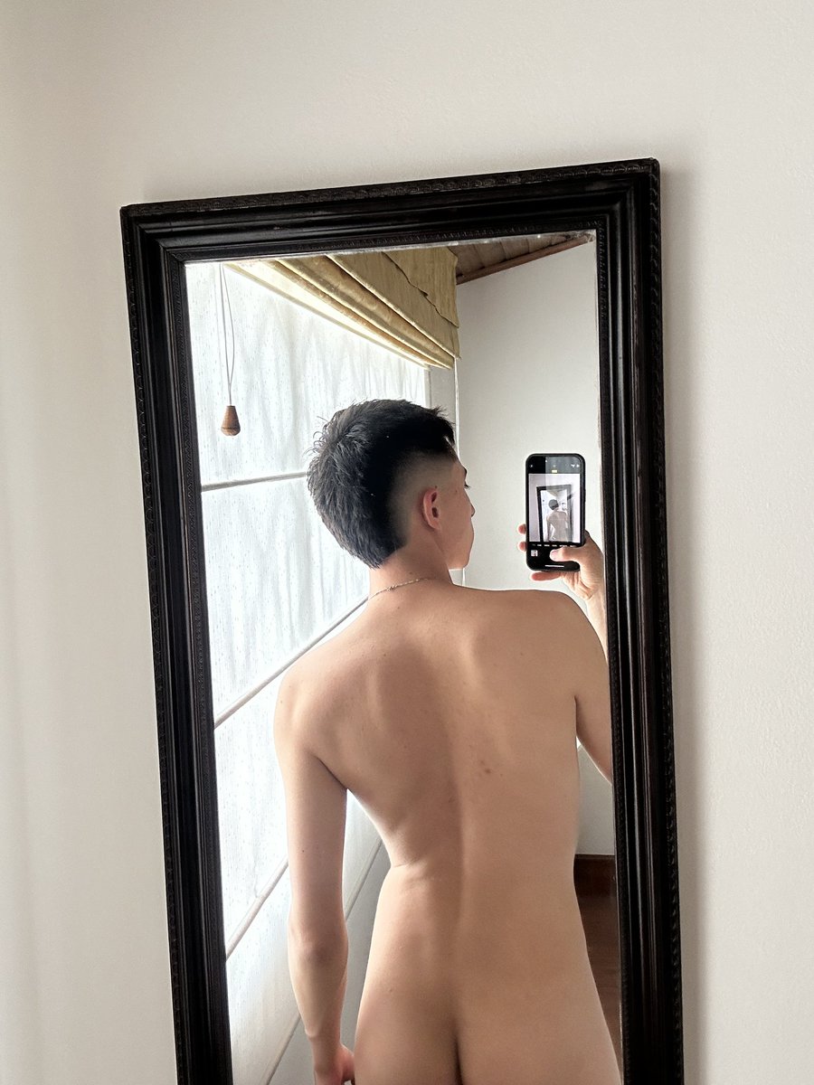 CamiRojas_boy's tweet photo. Únanse al live ya 😈🥴

https://t.co/uh2RZnteuX https://t.co/aG6GiziM8q
