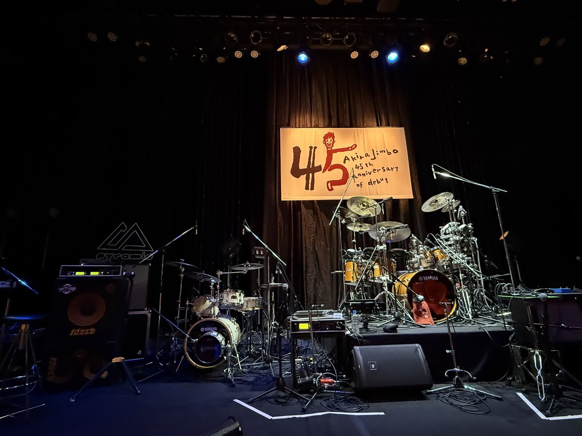 _uzura's tweet photo. 2026.04.18
神保彰 45th Anniversary Special Live

演奏順はワンマンオーケストラ→PYRAMID →かつしかトリオ→角松敏生さんが加わって全員でのセッション
神保さんは休憩なしぶっ通しで演奏、さすがスーパードラマー
神保さん、デビュー45周年おめでとうございます！ https://t.co/hvDagulKLD
