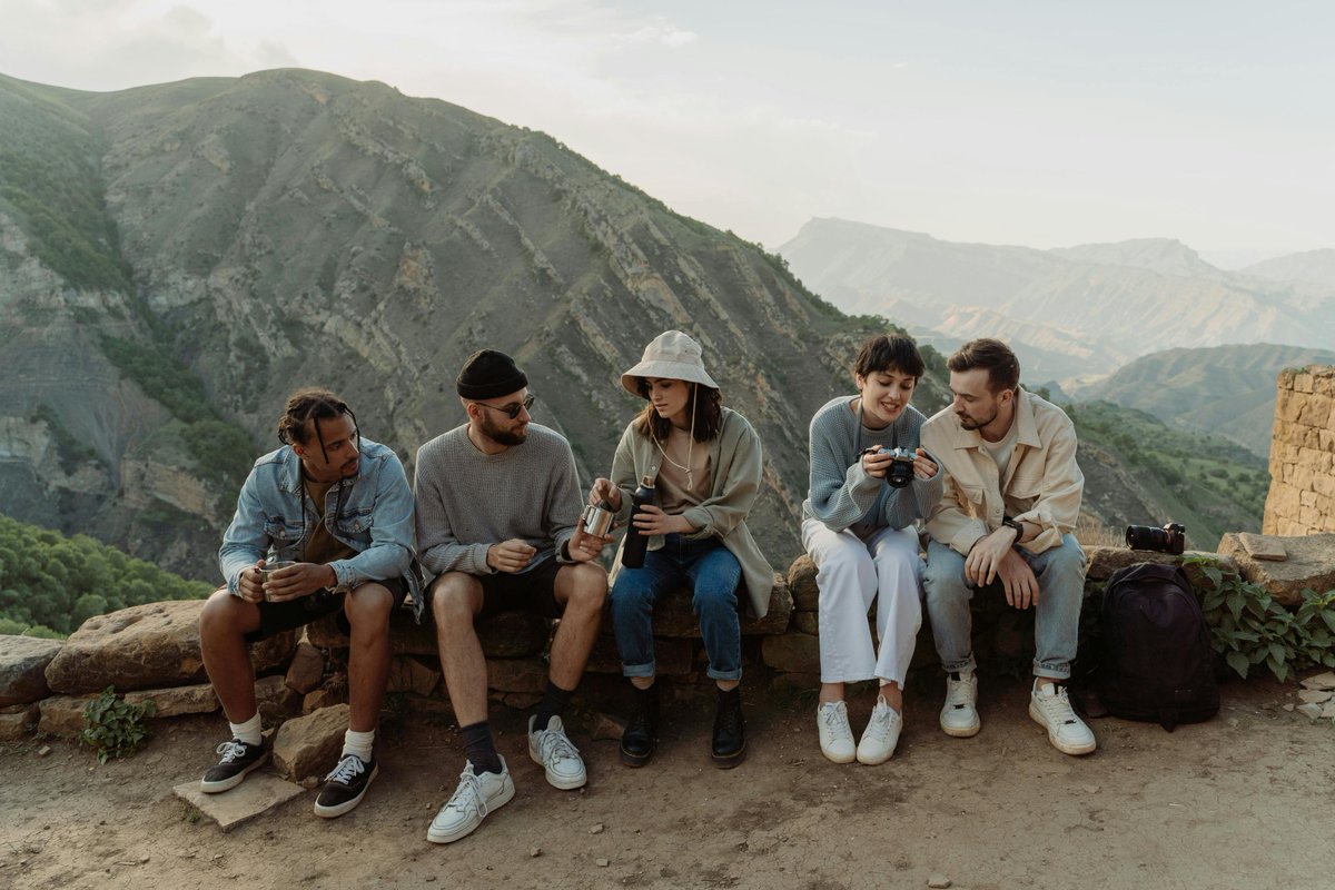Hoy la comunidad se empezó a mover fuerte 🔥
Personas organizándose para experiencias y viajes reales ✈️
No es una app de citas. Es otra lógica.

Acceso abierto por 24 hrs ⏳
$4.990 x 3 meses (luego $15.000)

⚠️ No es para todos
📩 DM abierto