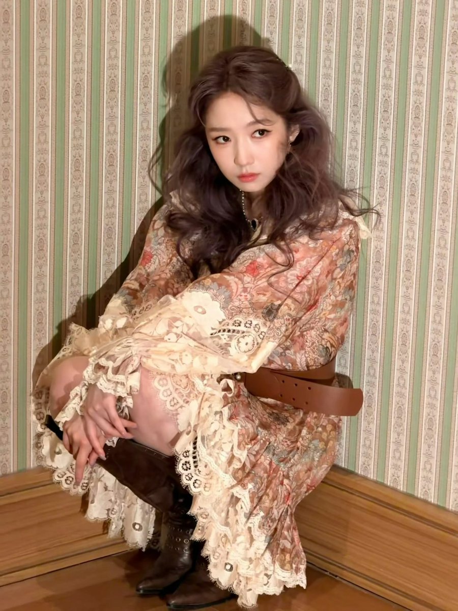 Meng Meiqi 孟美岐 tweet media