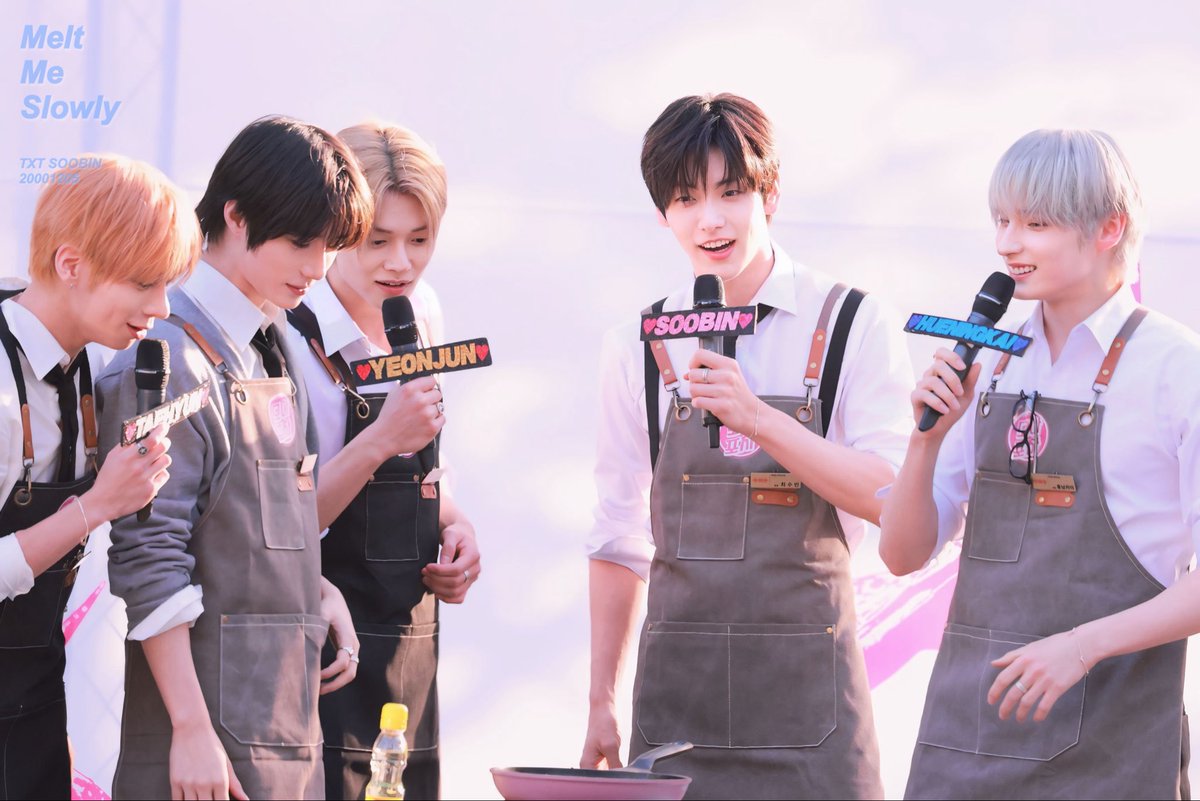 𝙈𝙚𝙡𝙩 𝙈𝙚 𝙎𝙡𝙤𝙬𝙡𝙮 tweet media