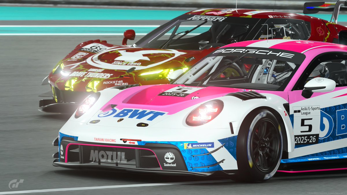 RX93_man's tweet photo. スプリントでは早々にライバルの69号車をオーバーテイクし流れを掴み、決勝では4号車と激しいP1争いを繰り広げるも、ピットで前へ。
本当に完璧なレース運びでした。

#AESL_GT7 https://t.co/GSRQu2NoYU