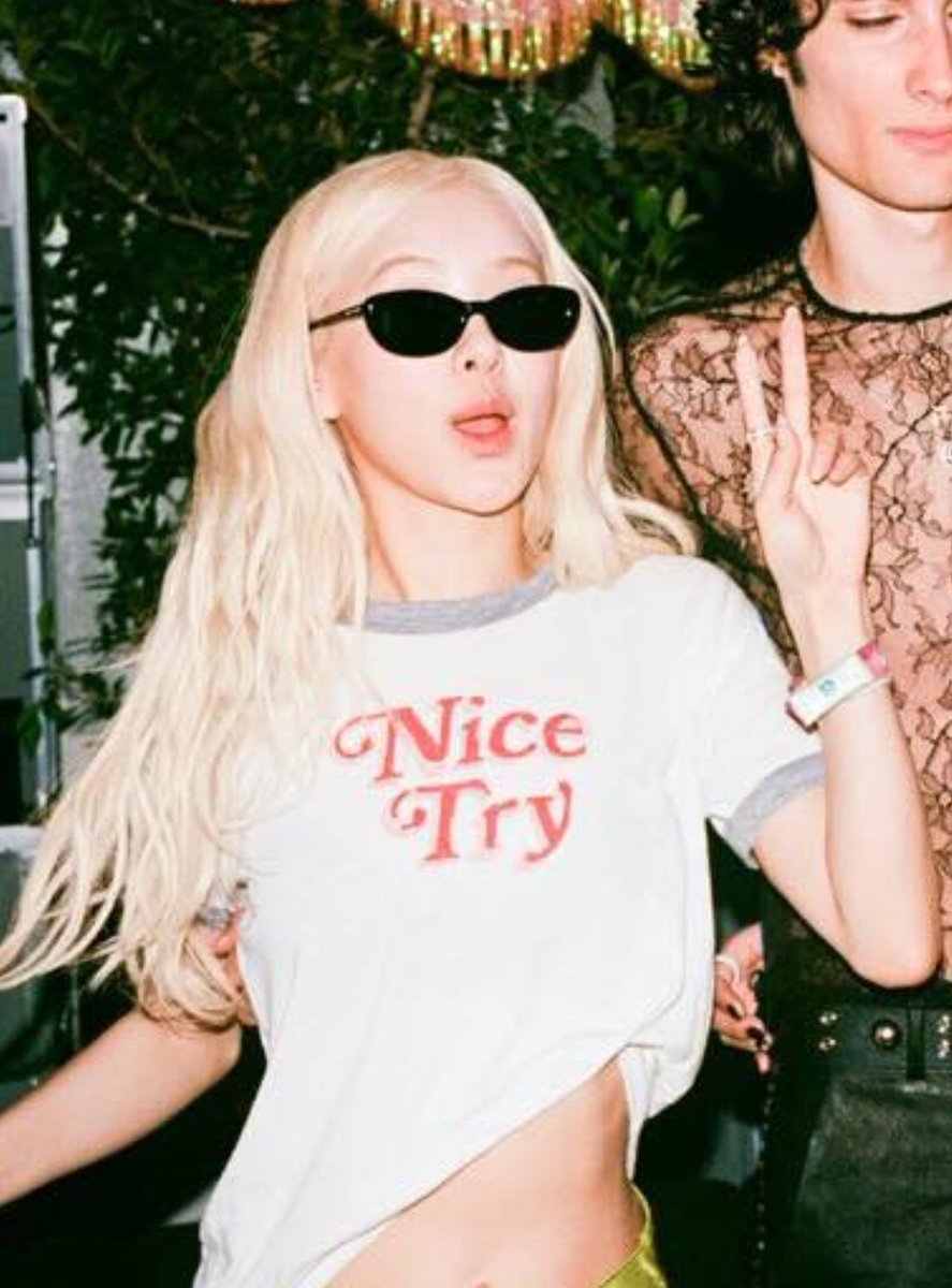 เฟิร์นไม่ใช่เฟริน ◡̈ slow tweet media