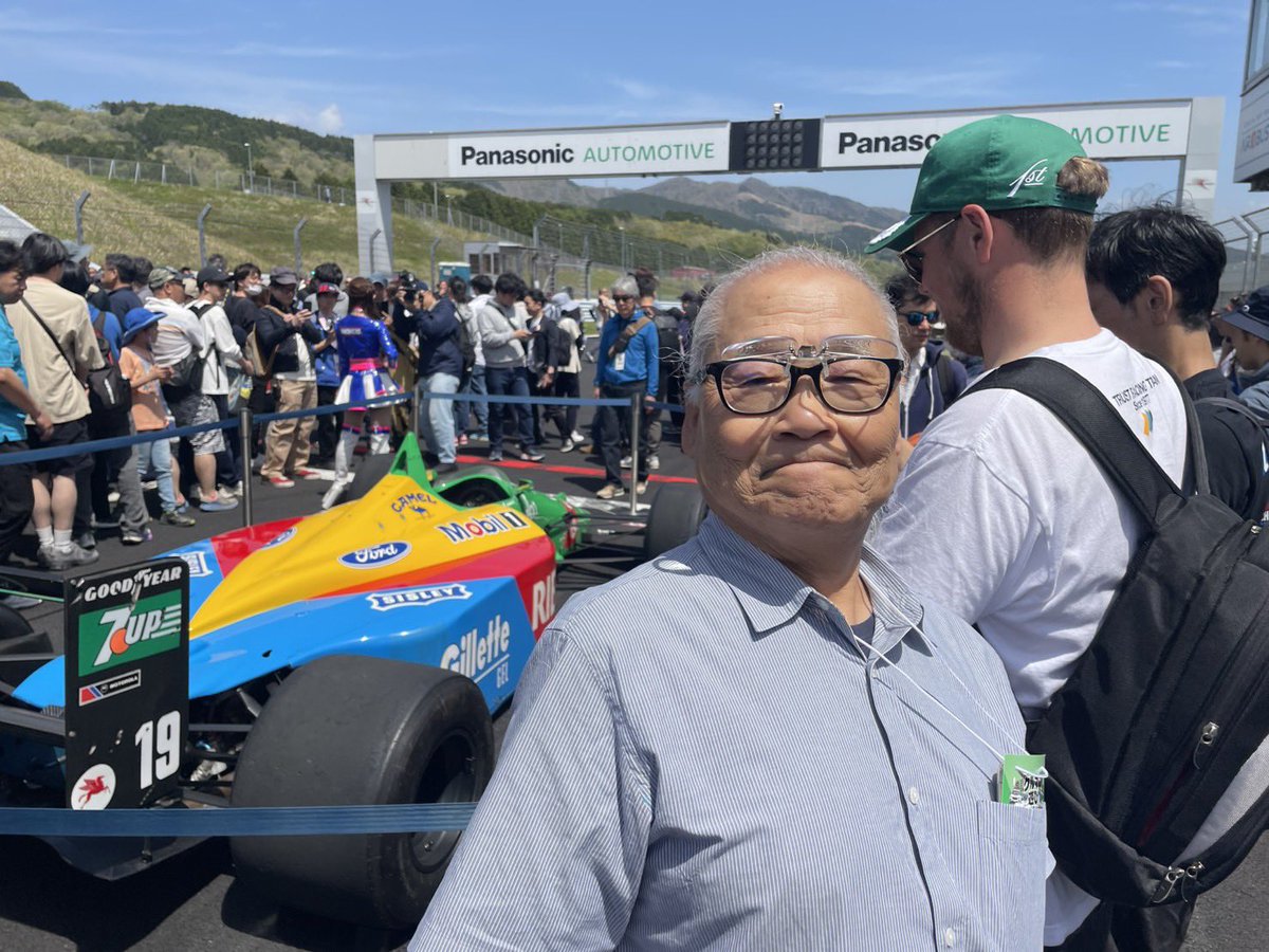 cx_motorsports's tweet image. 『シン・モーターファンフェスタ2026』

富士スピードウェイにはベネトン・B189、そして我らがレジェンドメカニックの #津川哲夫 さんも登場🙌🏻🛠

このあと14時からのトークショーでは、実際にマシンを触りながら当時の伝説の数々を披露してくれるそうです🗣️🎶

#f1fujitv #f1jp #f1 #FOD #f1fujinext