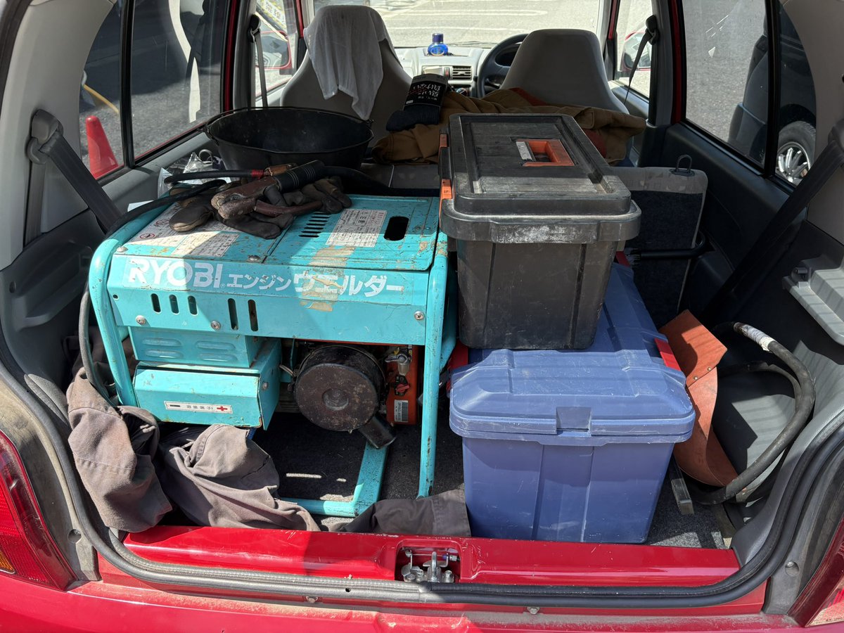 ミニカに積んでいい量じゃない、、、