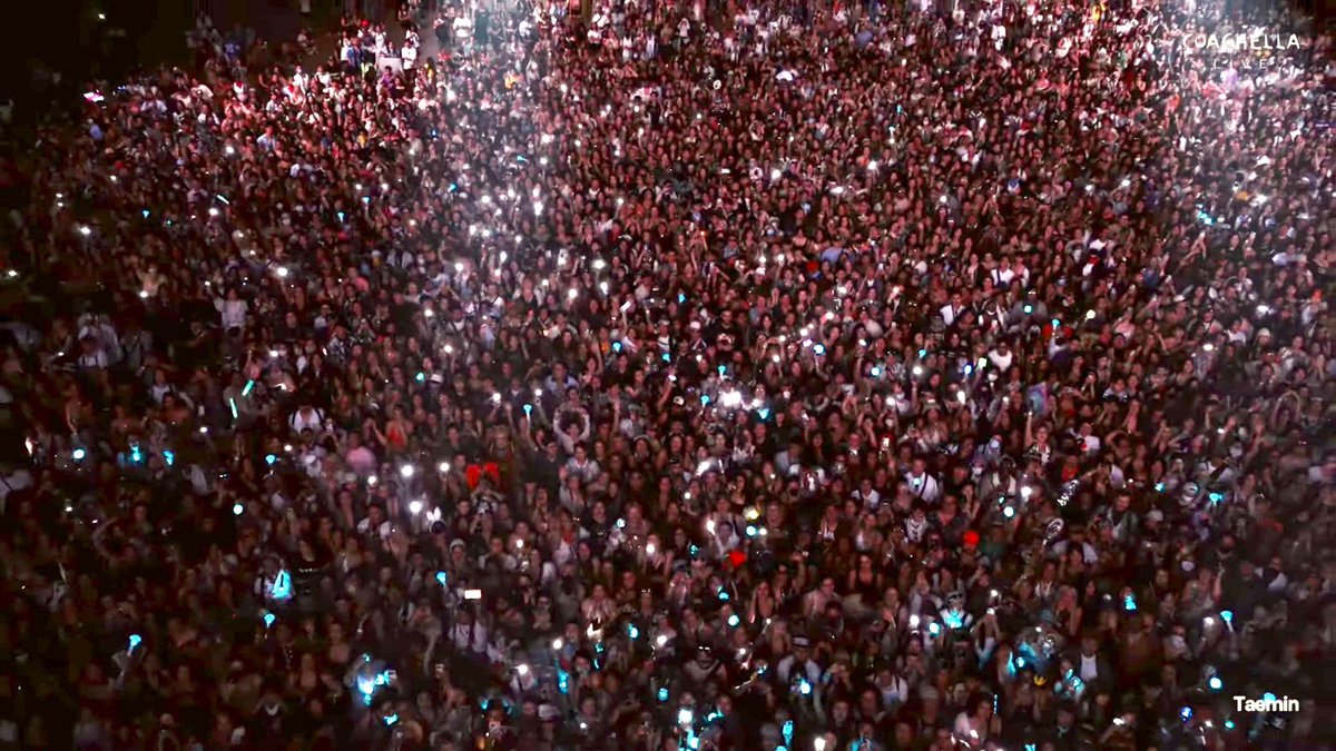 THE PEOPLE LOVE TAEMIN!!!!!