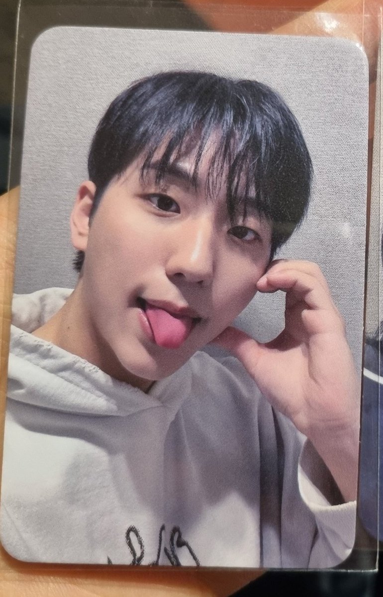 yangdooww's tweet photo. 엑디즈 영등포 후즈팬 건일 미공포 1.0에 양도합니다

https://t.co/BS1M3eO4g7
오픈채팅 주세요

엑스디너리히어로즈 xdinary heroes 건일 정수 지석 가온 오드 승민 준한 형준 주연 포카 양도 쇼케이스 콘서트 팬미팅 데드앤드 보이저 voyager https://t.co/RmH3aIiWMz