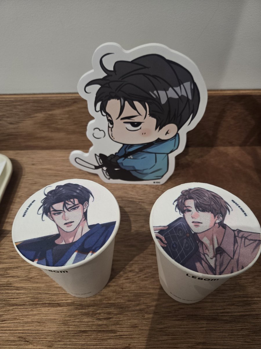 wonusglassesss's tweet photo. #카페레봄 #해빙곡선 #레진 https://t.co/ixeFIZAkOi