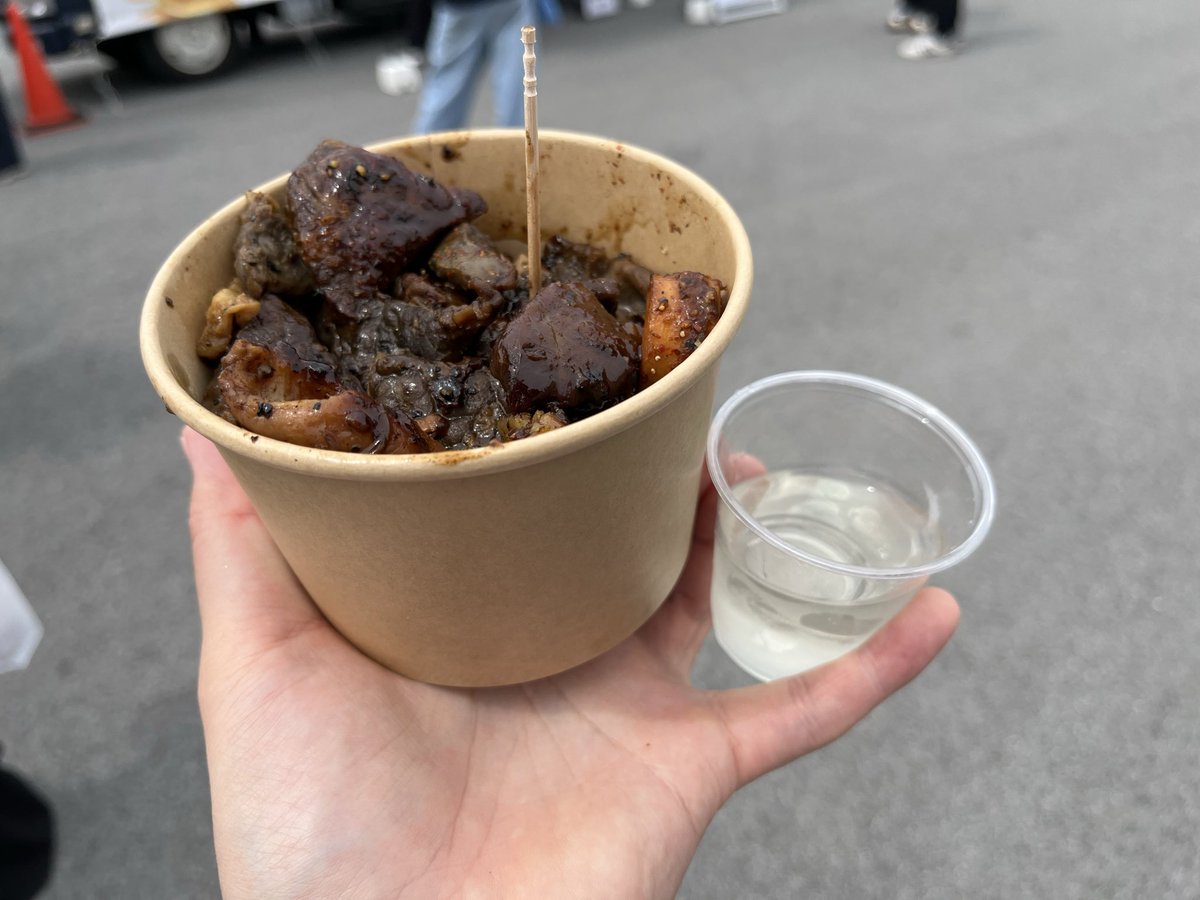 sbhw_tri's tweet photo. とんでもない美味さじゃないか… 
#大分サポ滋賀遠征 https://t.co/fa2EU0nleK