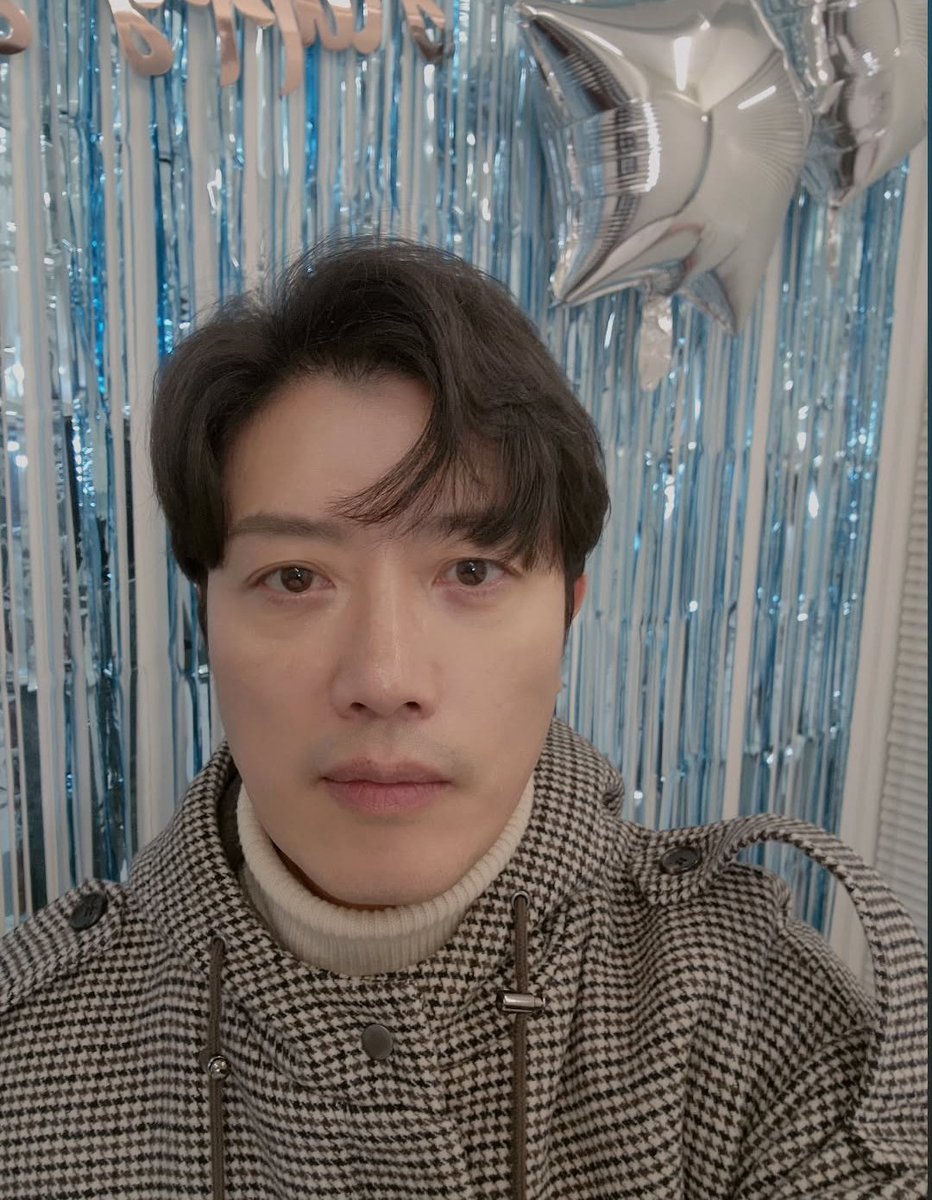 Hourly Park Hee Soon 박희순 tweet media