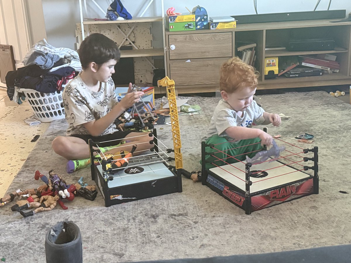 JimmyDimSimmy's tweet photo. Raising them right 

@JXT_Official_  @dusketernal_  @TarleeOfficial https://t.co/J7TX8JHnxm