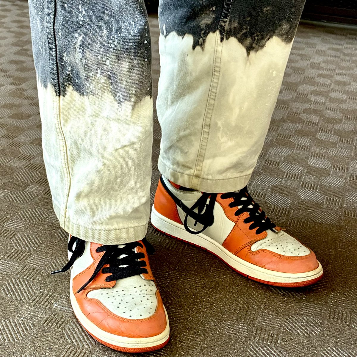 zenmai_sneakers's tweet image. 今日はナイキ エアジョーダン1ハイ アウェイ シャッタード バックボード🍊
シャタバ シャタバ

NIKE
AIR JORDAN 1 RETRO HIGH OG 
"SHATTERED BACKBOARD AWAY" 555088-113
#KOTD
