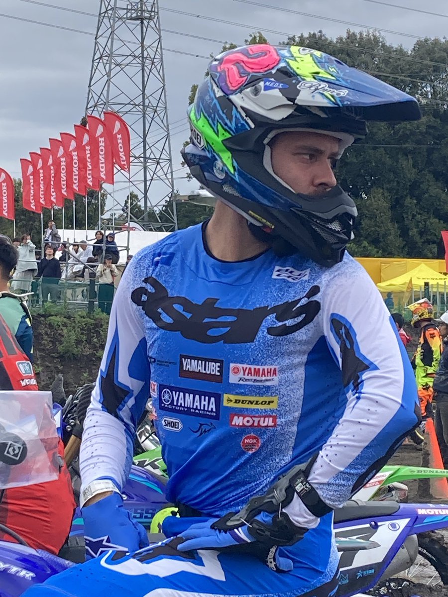 えかきやたま tweet media