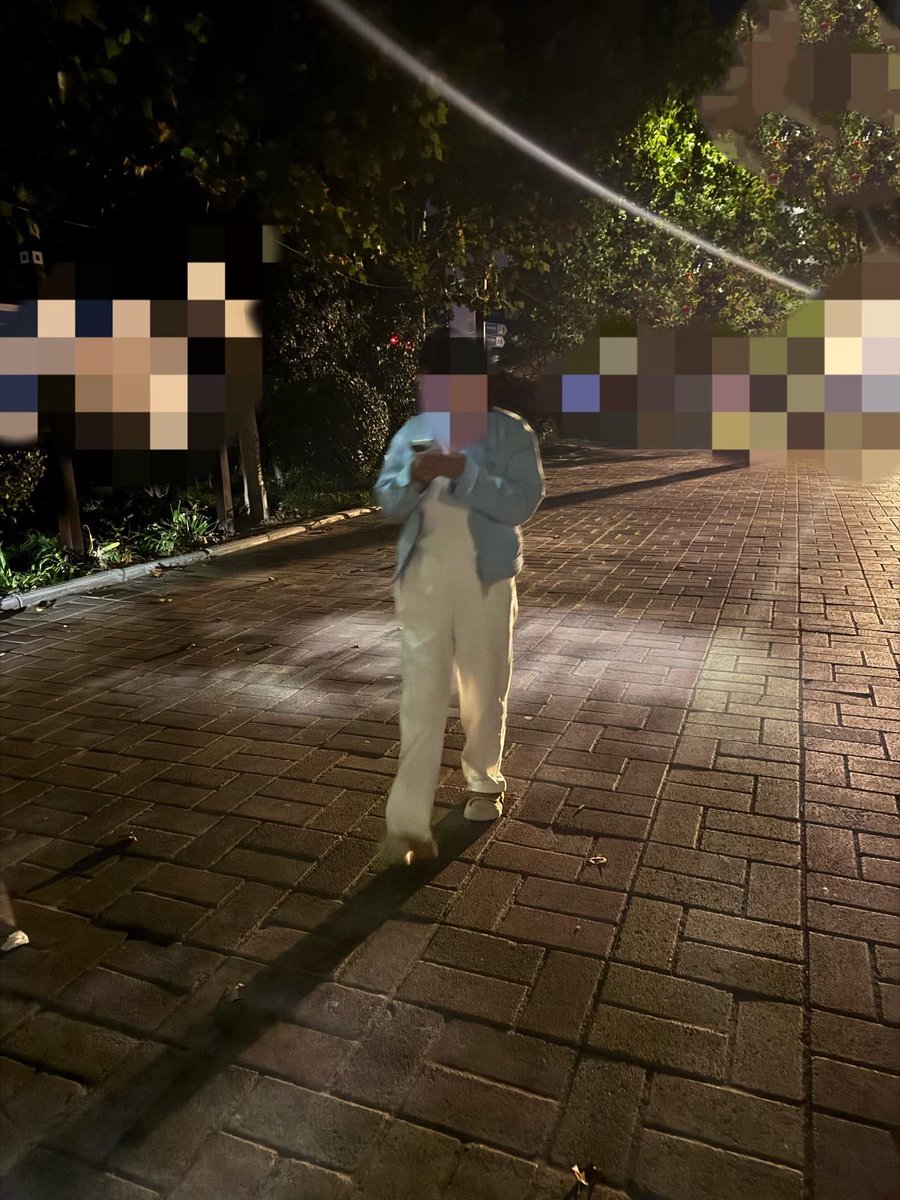 骚逼妹妹处女给了我 tweet media