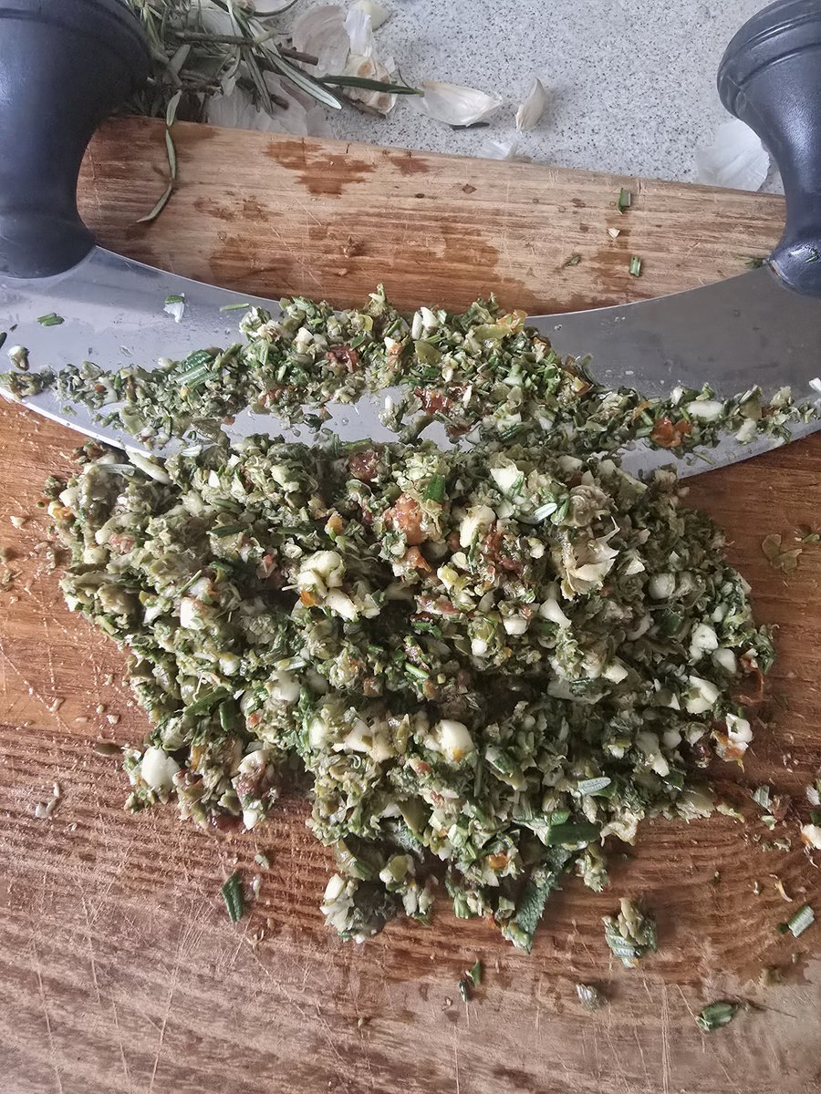 IL SOMMO TWINTERISTA (∑) XTERISTA ⭐️⭐️ tweet media