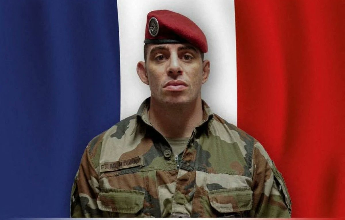 CNIP_FR's tweet photo. Le sergent-chef Florian Montorio, du 17e régiment du génie parachutiste de Montauban, a été tué samedi par le #Hezbollah. Nous saluons son engagement et présentons nos sincères condoléances à sa famille et ses proches. https://t.co/6L31DekAVH