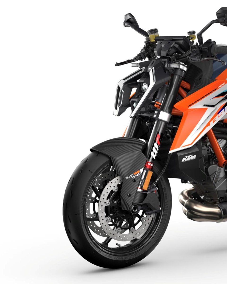 KTM_UK's tweet image. A glance at something super special on #StudioSunday - the 2026 KTM 1390 SUPER DUKE RR.🔥

Limited to just 350 units worldwide. Find out more - brnw.ch/21x1IZe

#KTM #ReadyToRace #Naked #KTM1390SuperDukeRR #BeastRR