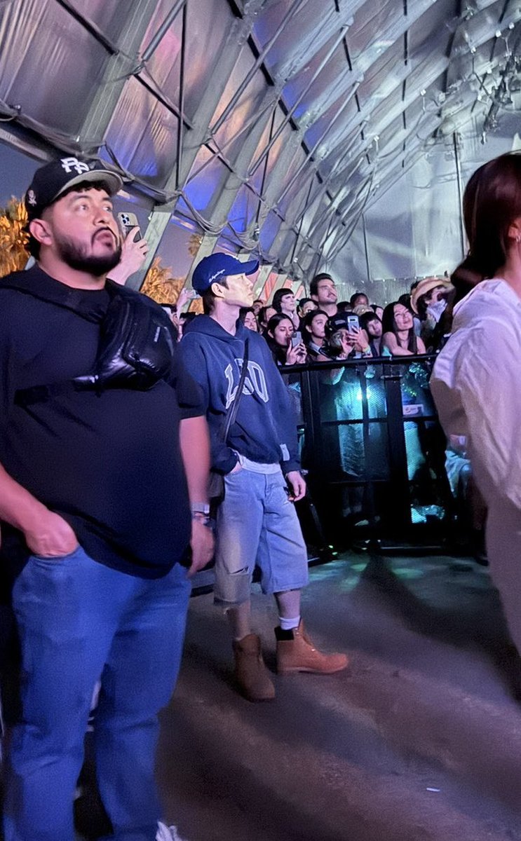 SUHO SPOTTED AT COACHELLA WATCHING TAEMIN'S SET