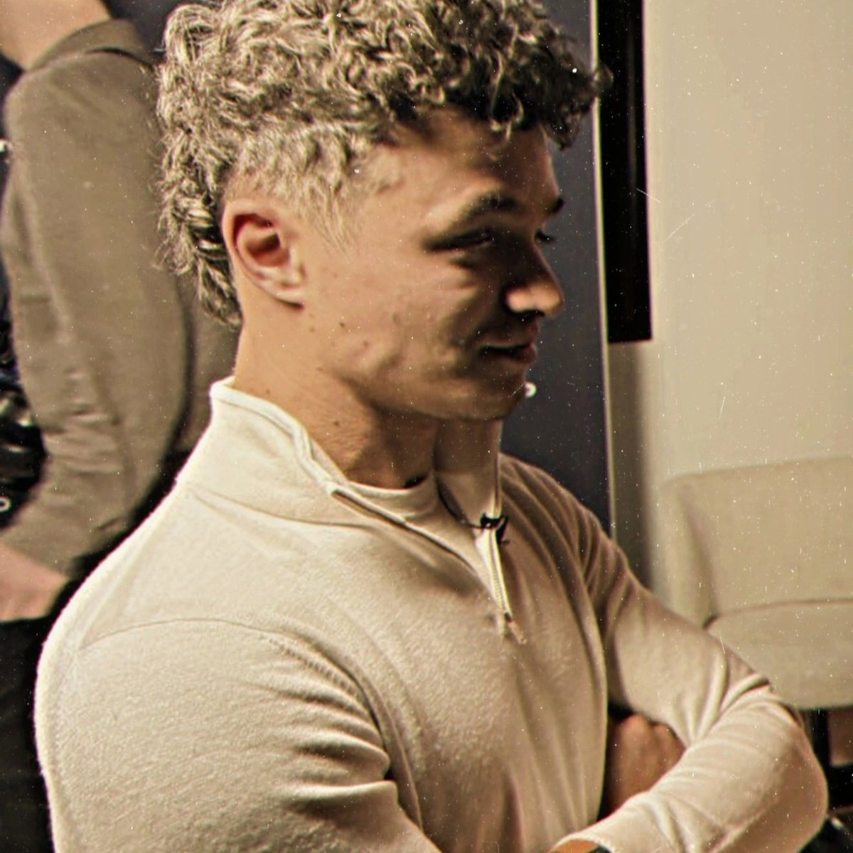 𝘓4𝘕 - ℳclaren's 𝒱ersion tweet media