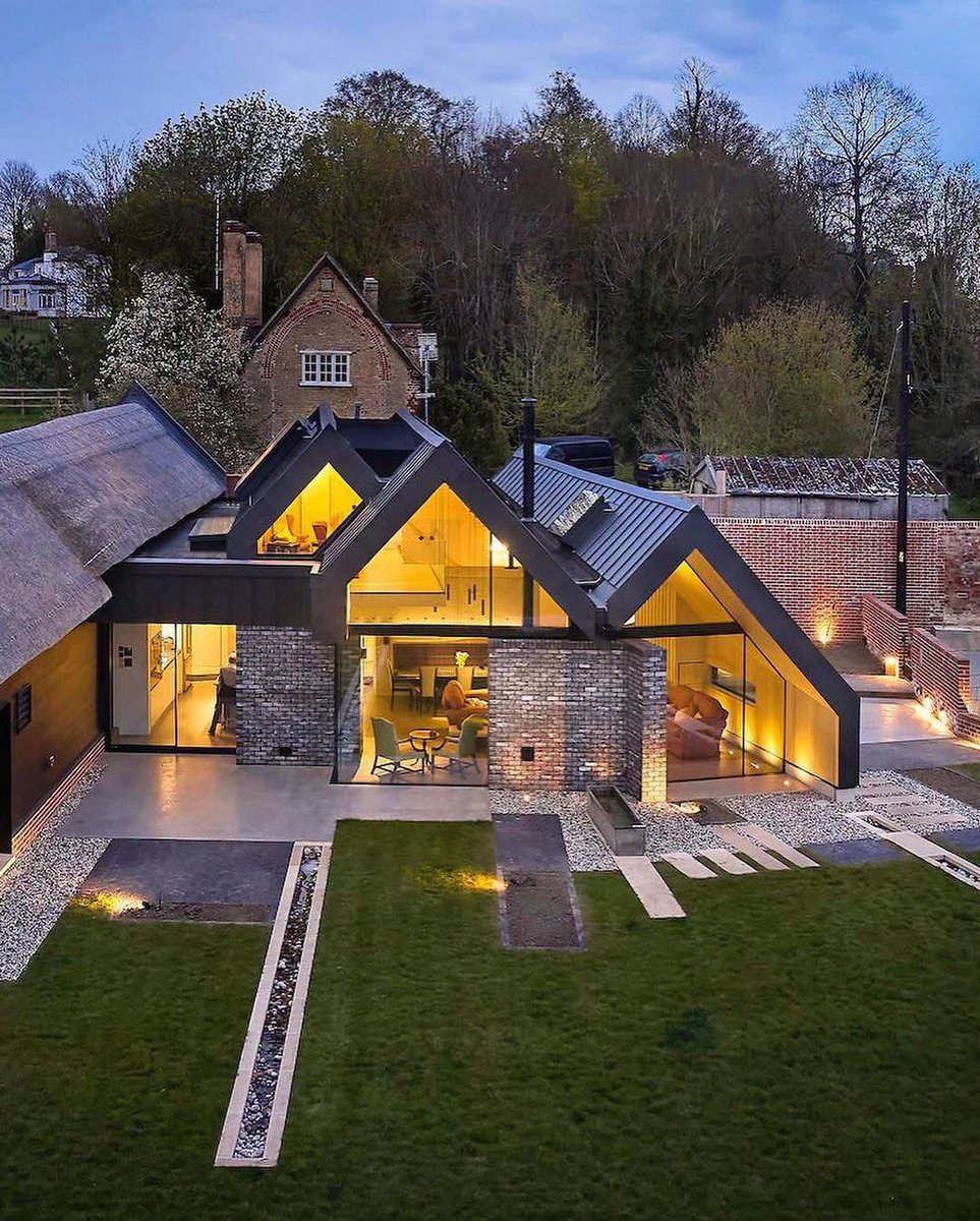 myhouseidea's tweet image. Gables House by @cdcstudio Photo by @huftonandcrow
Get Inspired by #myhouseidea
#interiordesign #interior #interiors #house #home #design #architecture #decor #homedecor #casa #archdaily #beautifuldestinations