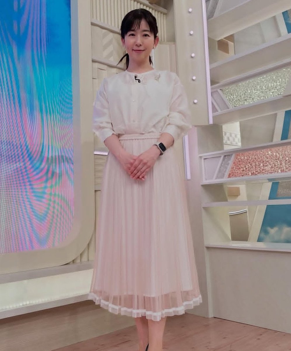 ana_redtail's tweet photo. ママアナウンサーで抜いちゃった… https://t.co/TDOF6yT4xC