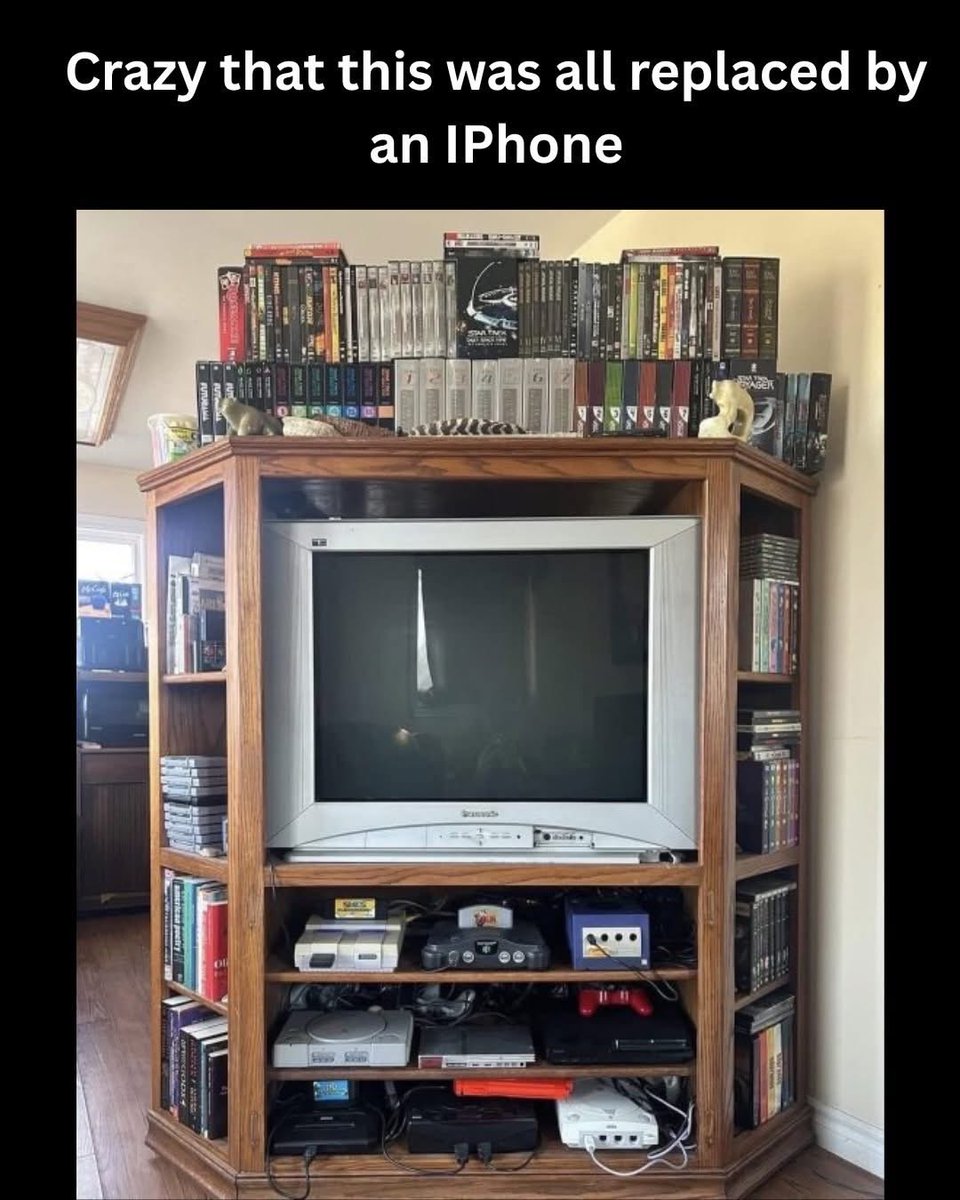 GopalvermaEng's tweet image. One phone replaced an entire childhood setup… and somehow it still hits different 😭📺

#Nostalgia #Throwback #OldSchool #90sKids #Gaming #Memories #TechEvolution #ViralPost #Relatable #TrendingNow