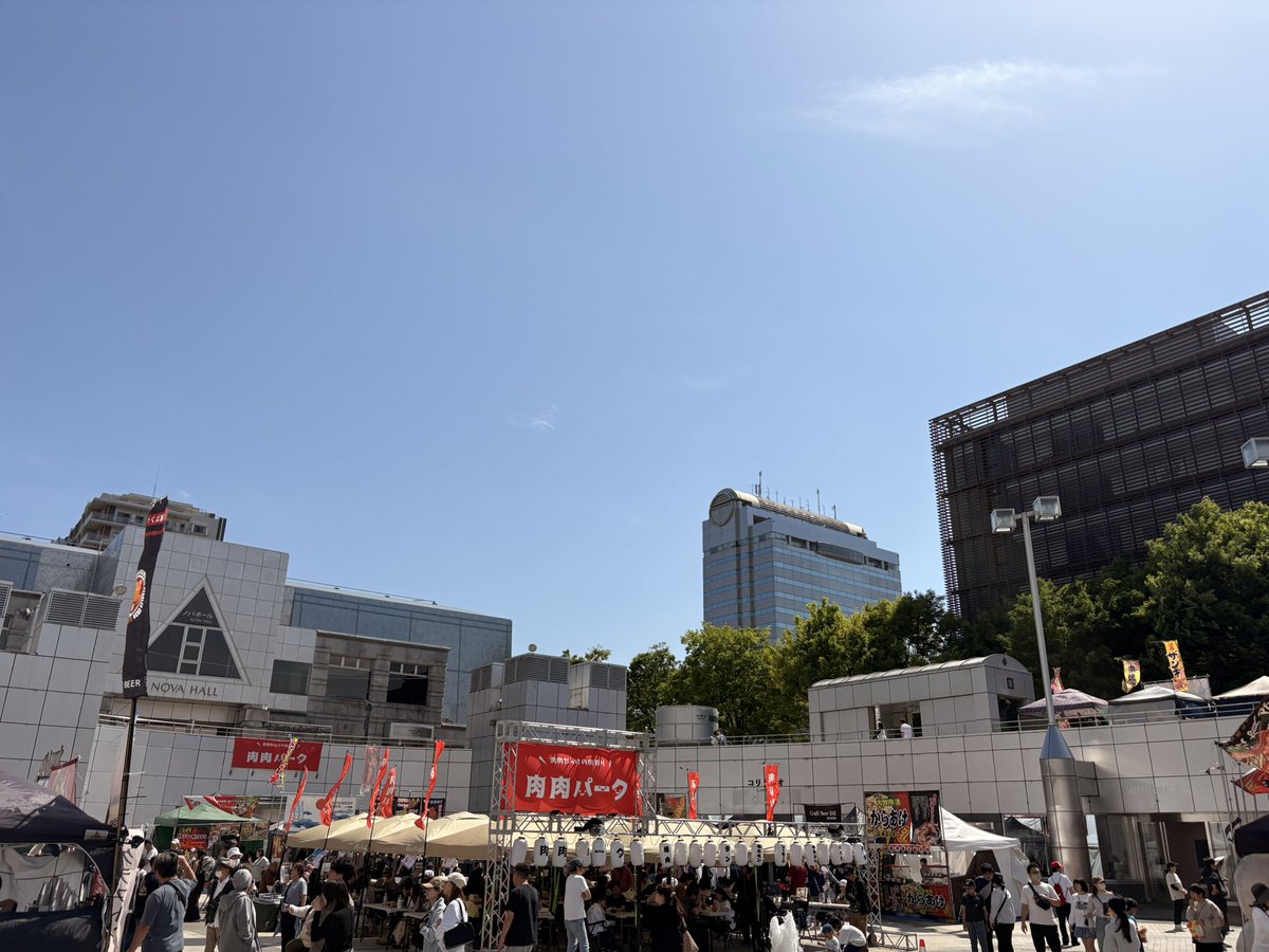 hrtk441's tweet photo. つくば肉肉パークでかかってる音楽、確実に30〜40代をぶっ差しに来てる。酒井法子からのZARDて。DANDAN心魅かれてくて。 https://t.co/VLArpE3M9o