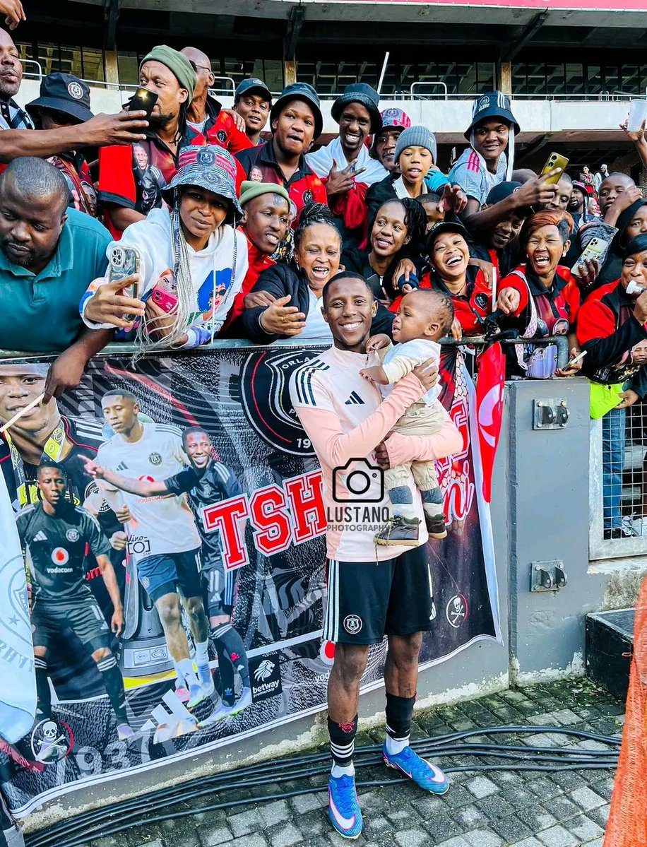 A R N O L D tweet media