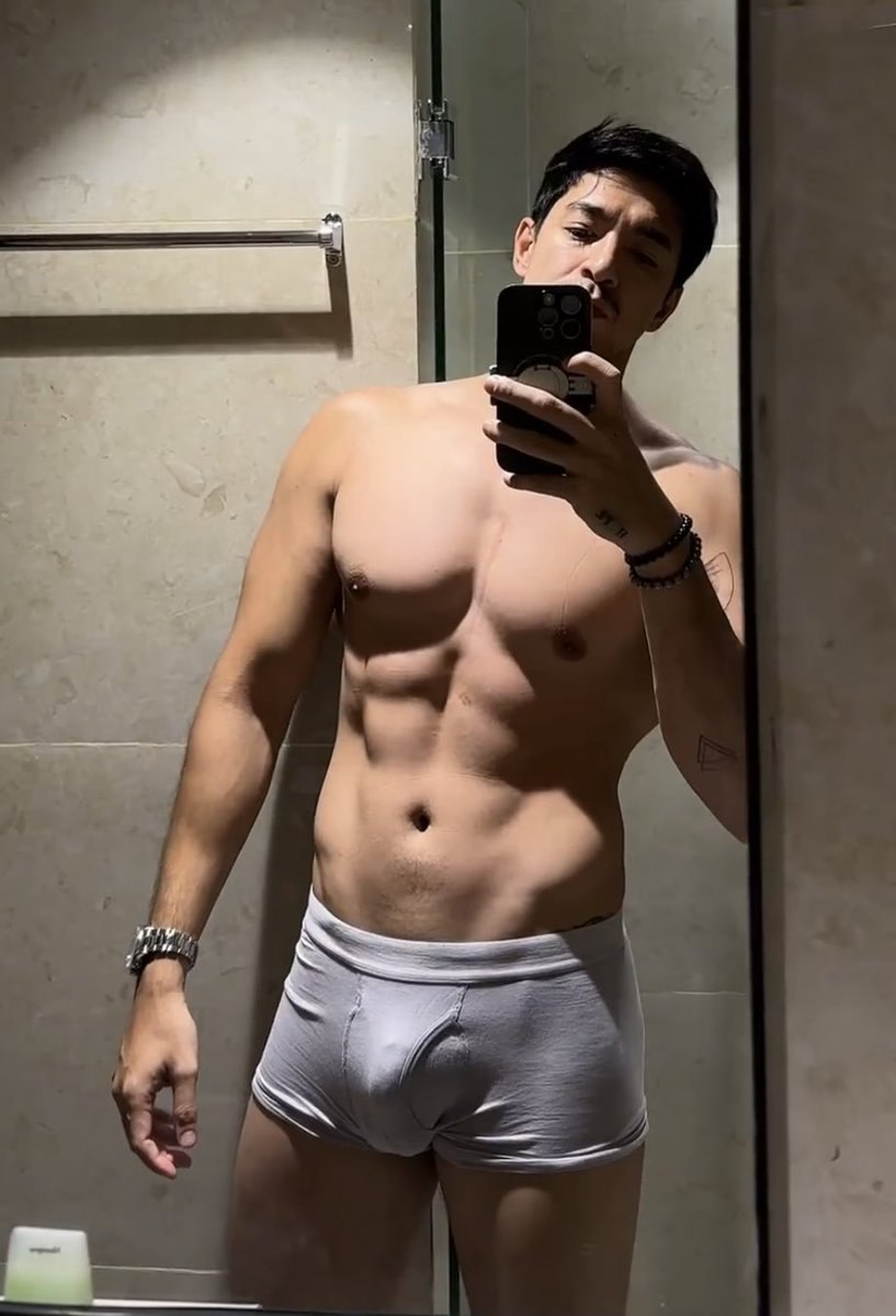 joy to the world tweet media