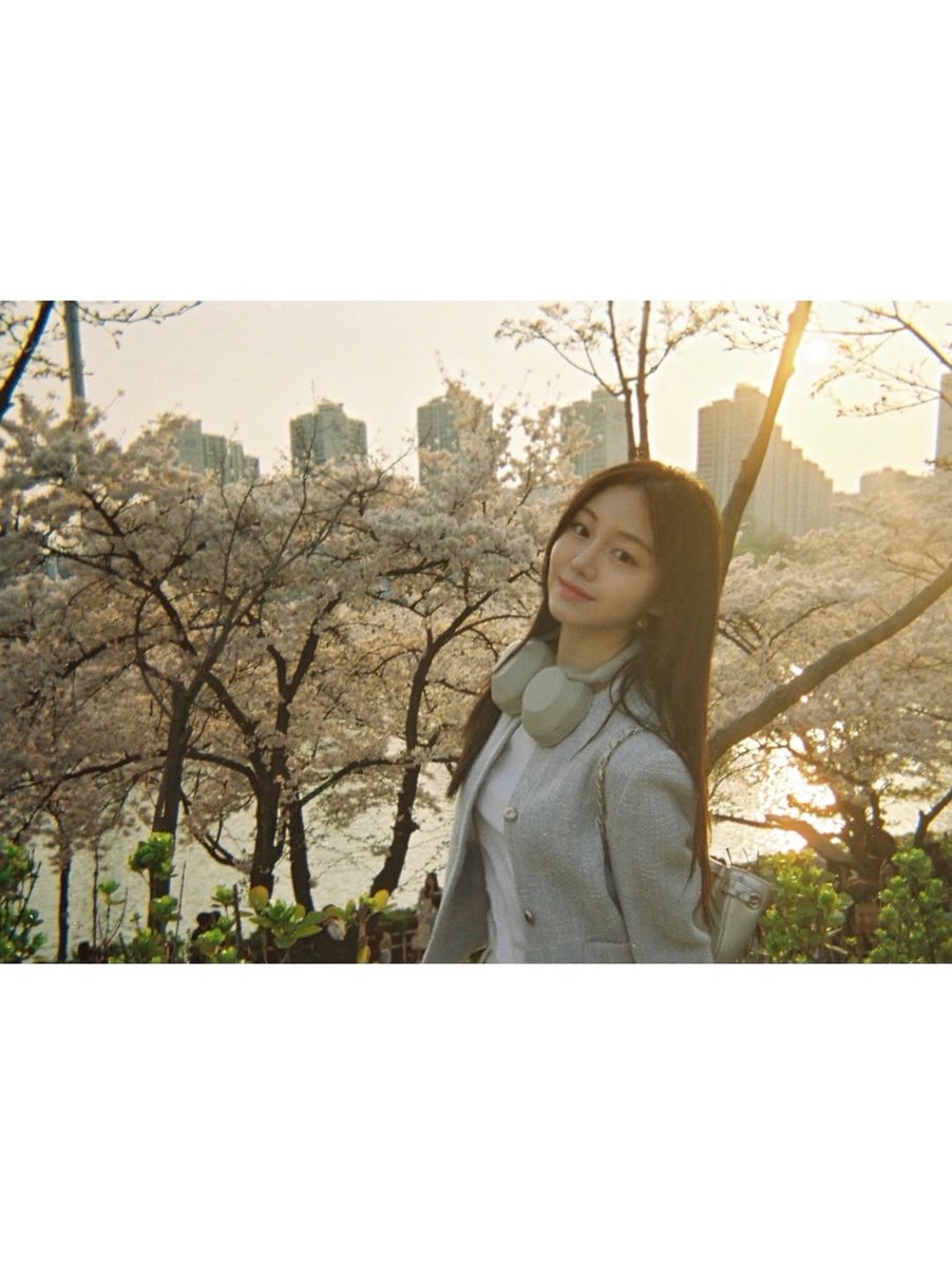 VhanchyRCPC's tweet image. 💗🐿︱2년 전 벚꽃🌸

j._.brillerdh︱🔗 (instagram.com/p/DXTJyRclAPB/)

#RocketPunch #로켓펀치 #Dahyun #다현