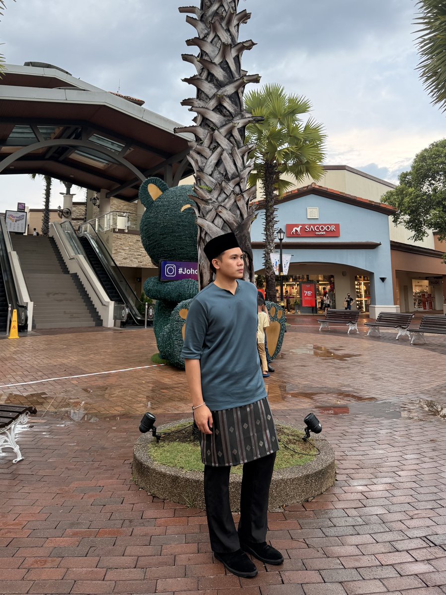 SyamSY_'s tweet photo. Orang tanya dah bila nak kawen..... https://t.co/p1ychcnifD