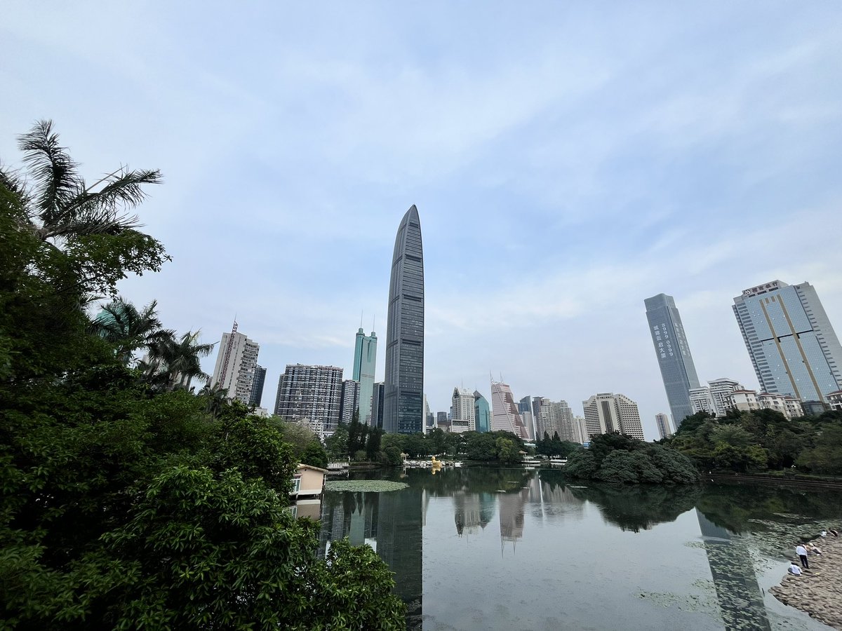 showフミオ tweet media