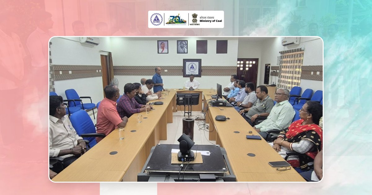 nlcindialimited's tweet image. 14 अप्रैल 2026 को सतर्कता कार्यालय में डॉ. बी.आर. अंबेडकर की 135वीं जयंती मनाई गई।

मुख्य सतर्कता अधिकारी श्री अप्पाकन्नु गोविंदराजन द्वारा माल्यार्पण किया गया। उनके सामाजिक न्याय, समानता और संविधान में योगदान को याद किया गया।

#AmbedkarJayanti #DrBRAmbedkar #SocialJustice