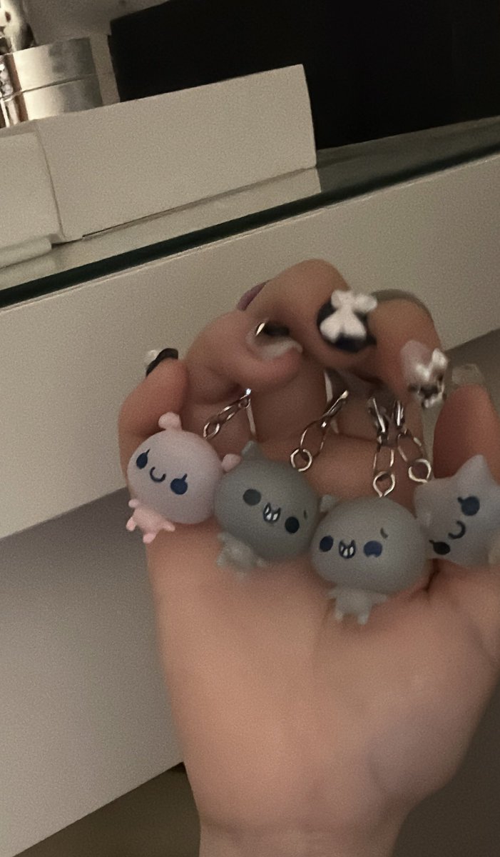 みるう tweet media