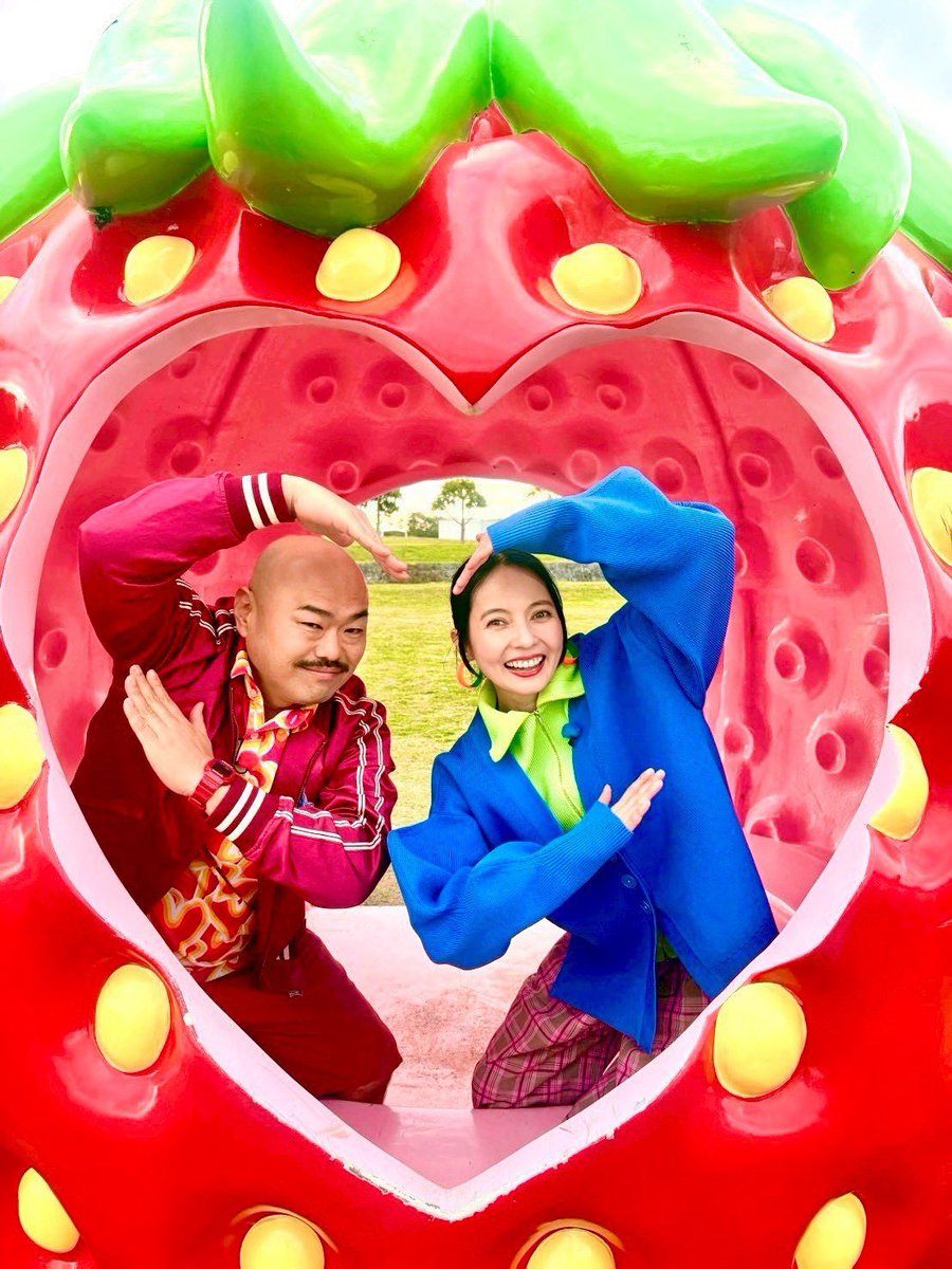 kurochan96wawa's tweet image. ベッキー＆クロちゃんの沖縄ディープ旅

【公式】OTV沖縄テレビ
↓
youtu.be/Rx0AWTiO5mI

OTV沖縄テレビのYouTubeで特別に配信開始されてるしんよー！

沖縄の人でも知らないとこなどたくさんだしん！
みてねー♪

#沖縄　#OTV #沖縄テレビ
#ベッキー
#クロちゃん