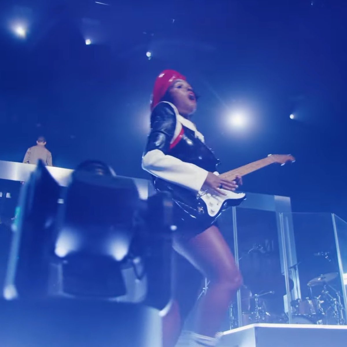 trixie ❤︎.𖥔 ݁ ˖ tweet media