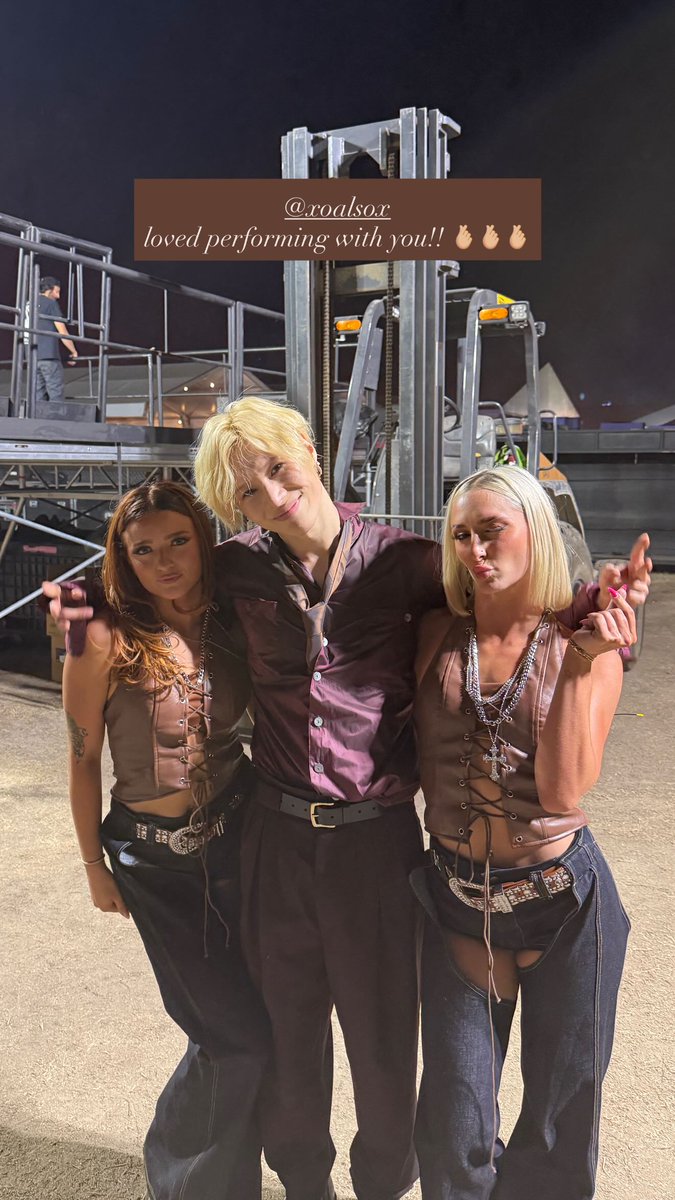 Zolshinee2min_5's tweet image. 260418 (19) Coachella 
Taemin's dancer update with Taemin 

#샤이니 #SHINee #태민 #Taemin